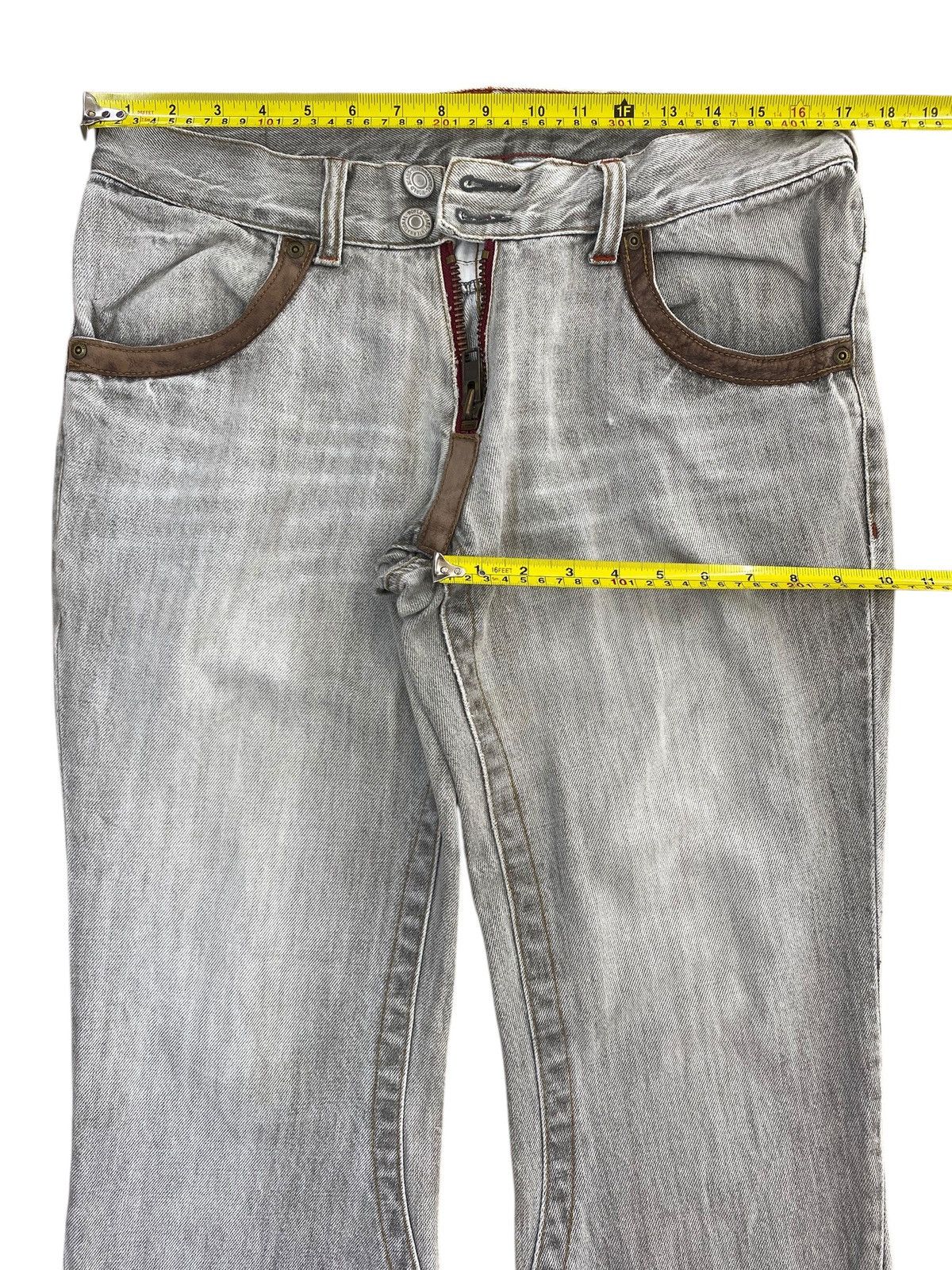 Japanese Brand Japanese Brand Faded Light Wash Style Flare Jeans Size US 34 / EU 50 - 5 Thumbnail