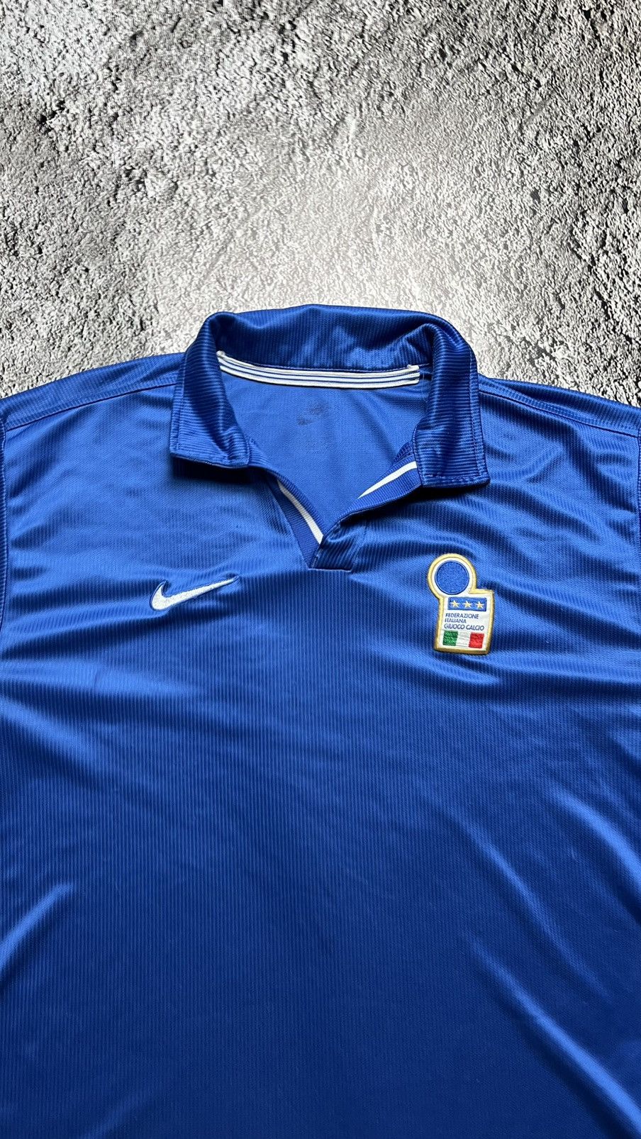 Nike 1997-1998 Nike Italy national football team vintage jersey Size US M / EU 48-50 / 2 - 3 Thumbnail
