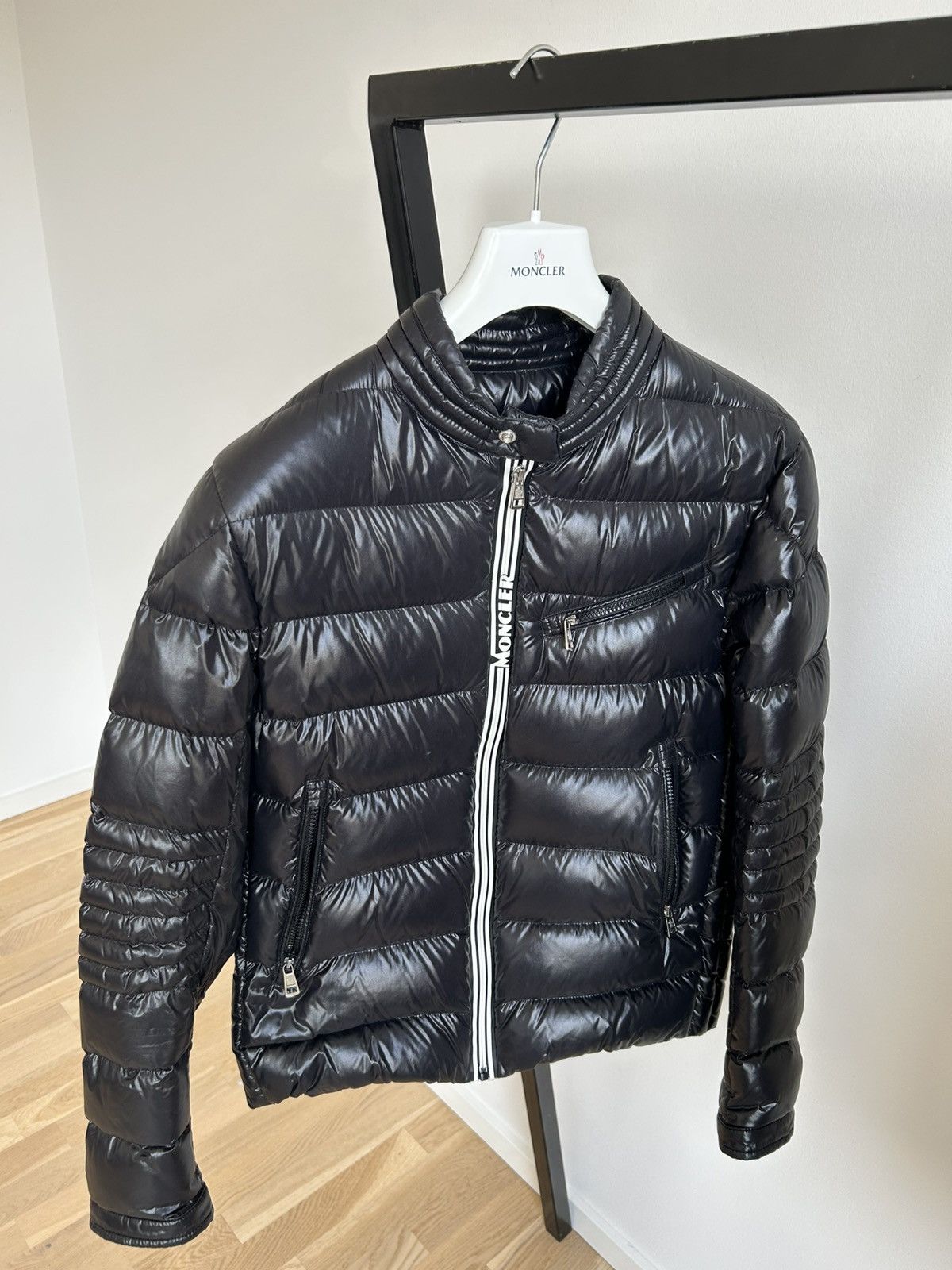 Moncler Caroux Giubbotto Moncler jacket Size US M / EU 48-50 / 2 - 6 Thumbnail