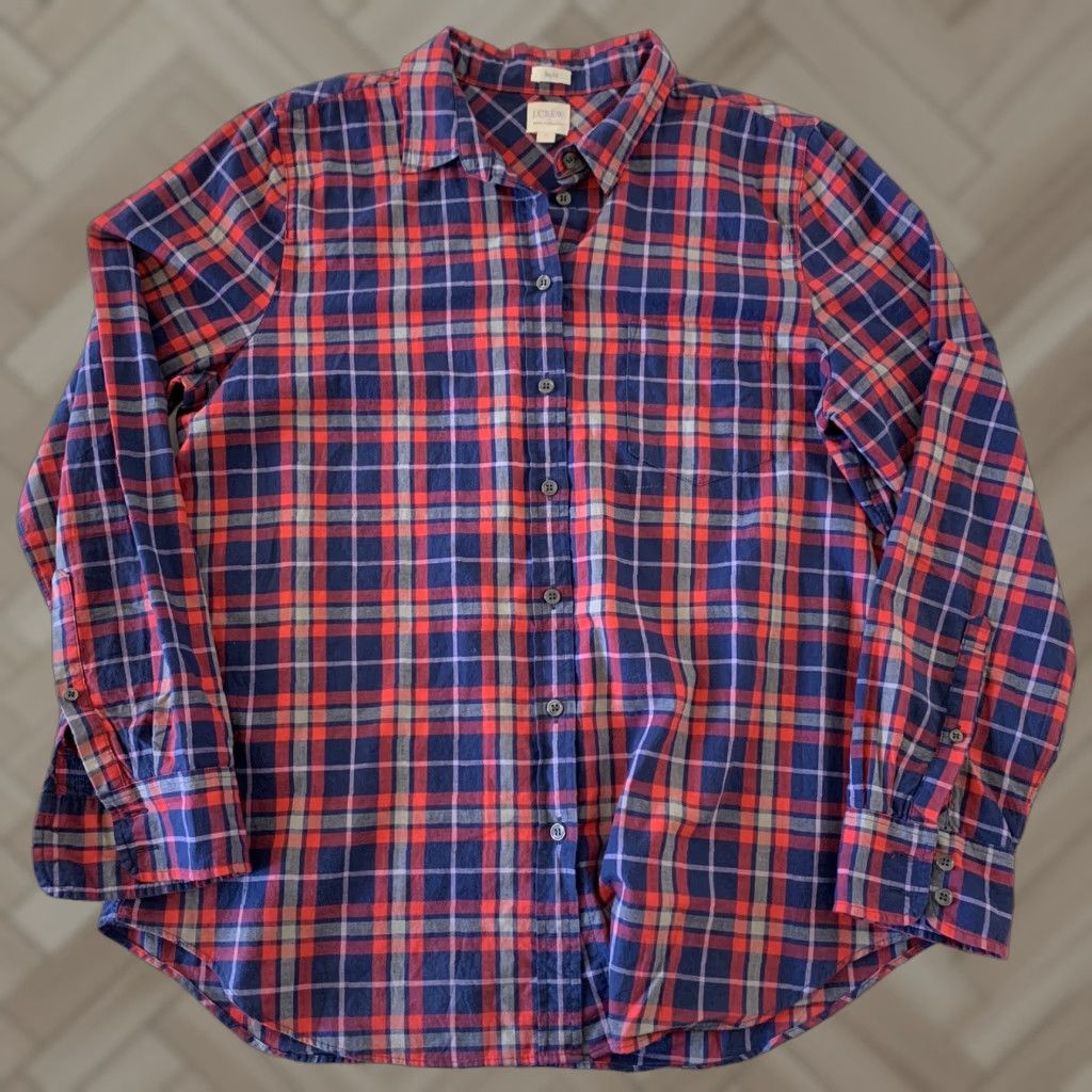 J.Crew J. Crew Boy Fit Long Sleeve Plaid Shirt Women L Blue Red Button-Up Col﻿or: Blue Size L / US 10 / IT 46 - 1 Thumbnail