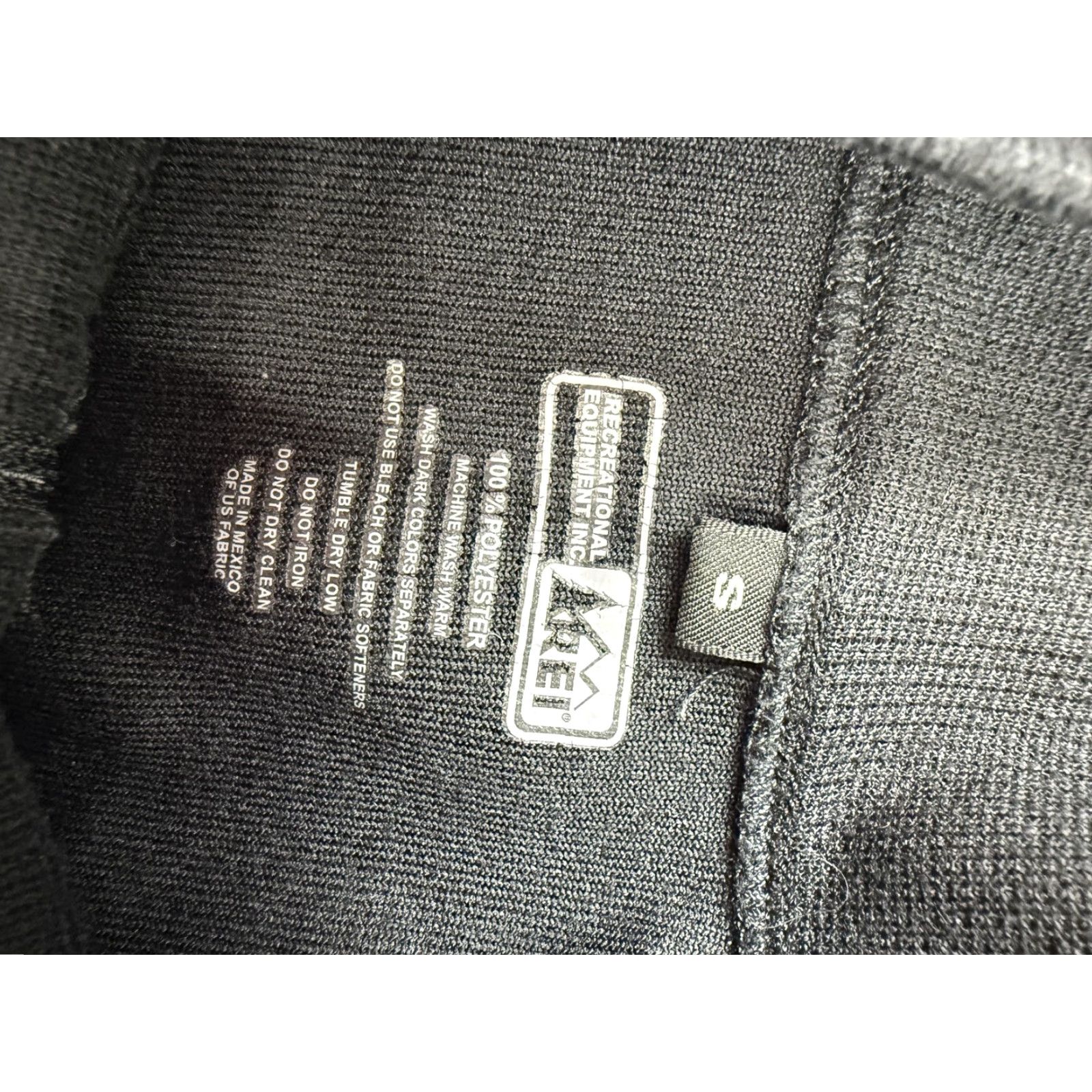 Vintage REI Pullover Mens Small Black 1/4 Zip Lightweight Long Sleeve Base Layer Top Size US S / EU 44-46 / 1 - 3 Thumbnail