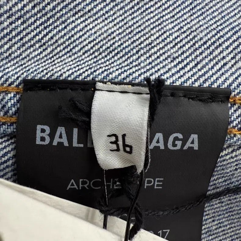 Balenciaga Balenciaga Back Logo Blue Long Sleeve Denim Jacket Size XS / US 0-2 / IT 36-38 - 6 Thumbnail