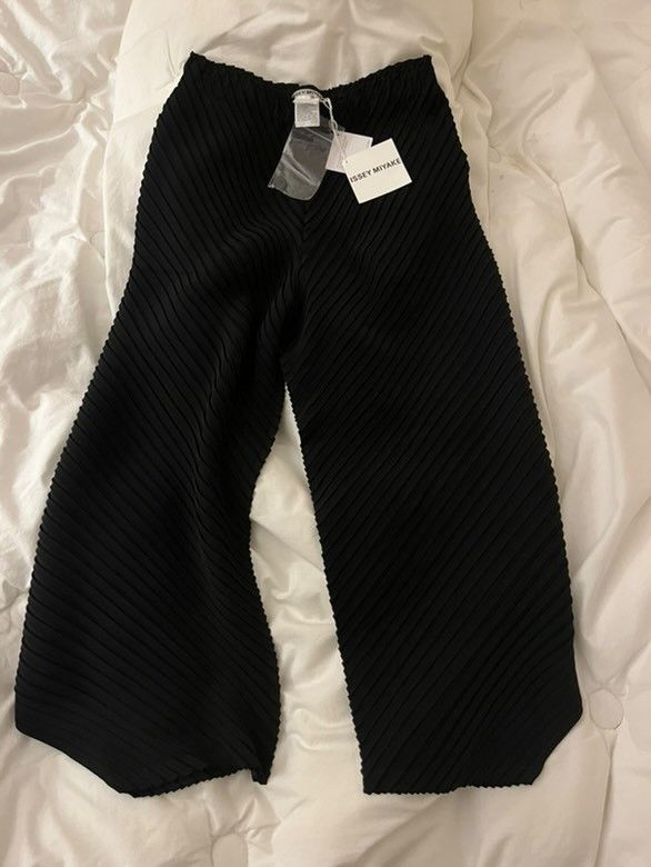 Issey Miyake Issey Miyake mainline "Reformation Pleats" Size 26" / US 2 / IT 38 - 1 Thumbnail