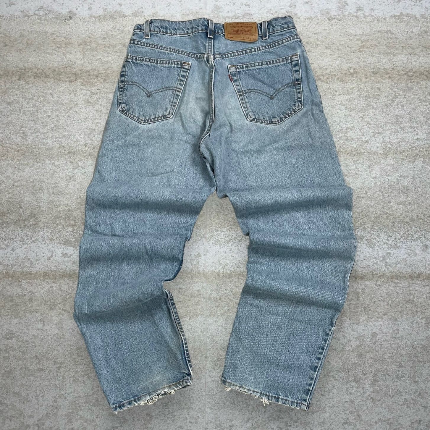 Levi's Vintage 90s Levis Jeans 550 34x30 Relaxed Light Wash Denim Size US 34 / EU 50 - 1 Thumbnail