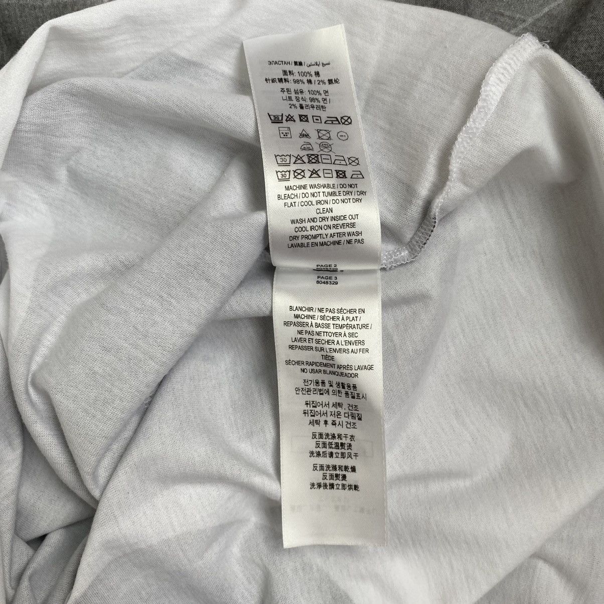 Burberry RARE ! BURBERRY ELON GRAPHIC BEAR TEE Size US M / EU 48-50 / 2 - 16 Thumbnail