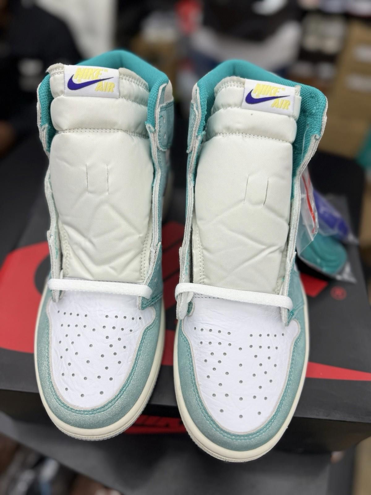 Jordan Brand Size 10 - Air Jordan 1 Retro OG High Turbo Green Authentic Size US 10 / EU 43 - 5 Thumbnail