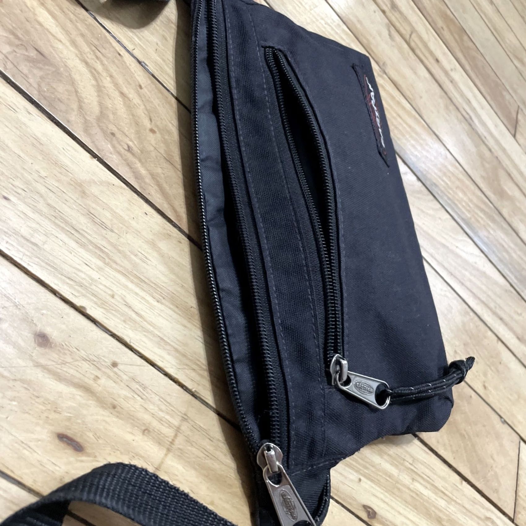 Eastpak Eastpak Vintage 1990s Fanny Pack Crossbody Bag USA Adjustable Strap Black 6x10 Size ONE SIZE - 6 Thumbnail