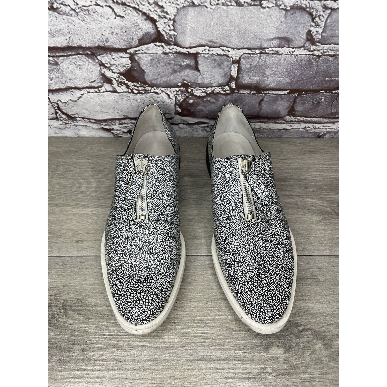 Miista Miista London Black White Leather Cracked Print Center Zip S Size US 8.5 / IT 38.5 - 20 Thumbnail