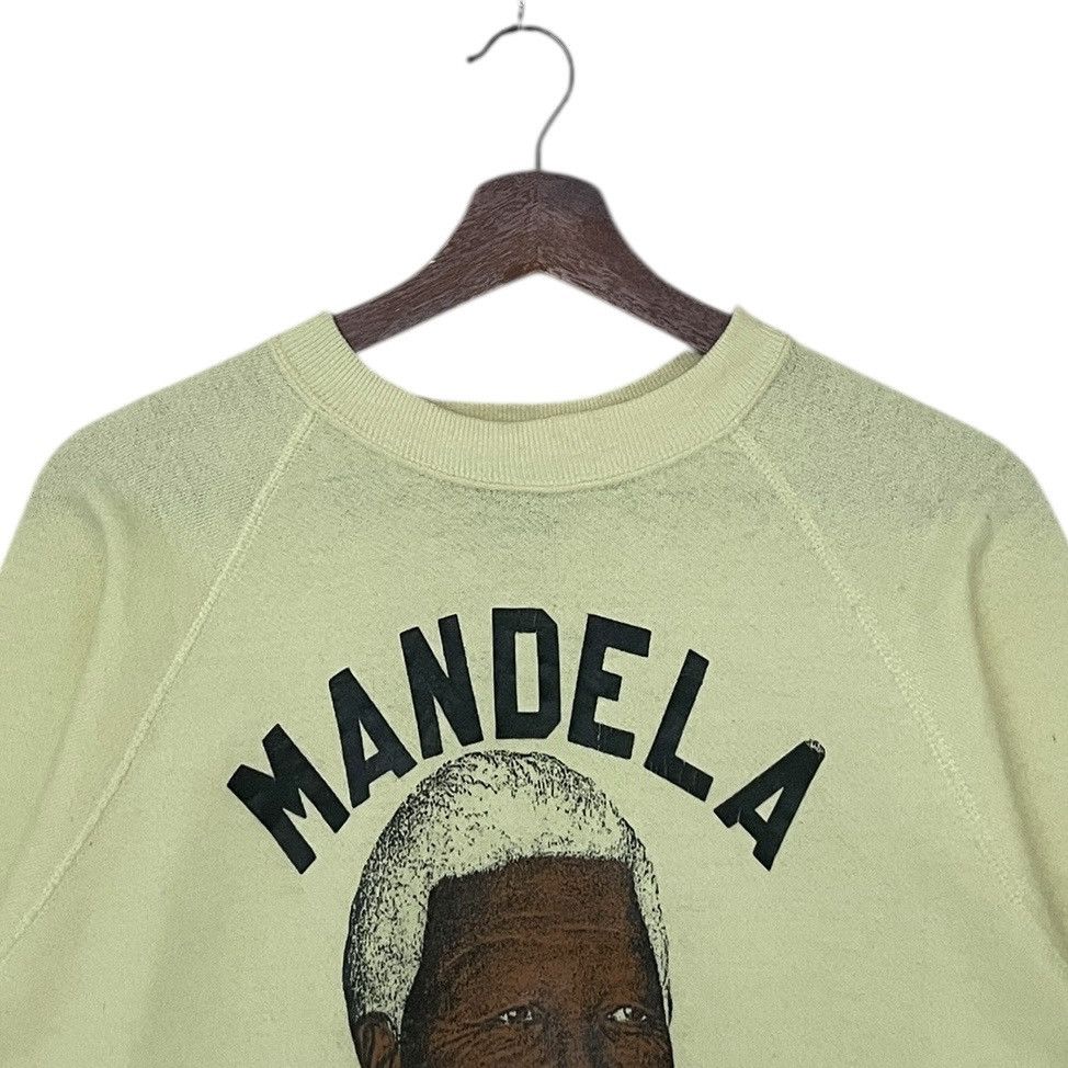 Vintage Vintage Nelson Mandela Sweatshirt 1990s Size US L / EU 52-54 / 3 - 7 Thumbnail