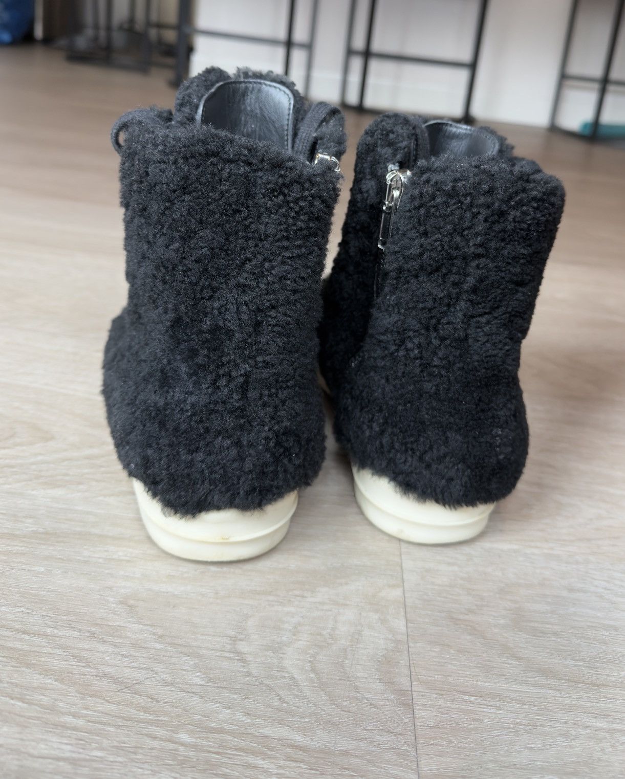 Rick Owens Black Mainline Shearling Ramones High Sneakers Size US 7 / EU 40 - 4 Thumbnail