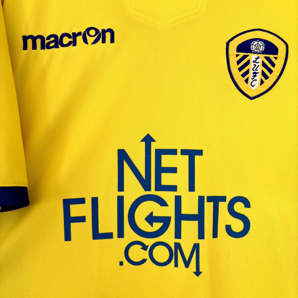 Macron × Vintage 2009 2010 Leeds United Vintage Macron Away Kit Soccer Jersey Size US L / EU 52-54 / 3 - 4 Thumbnail