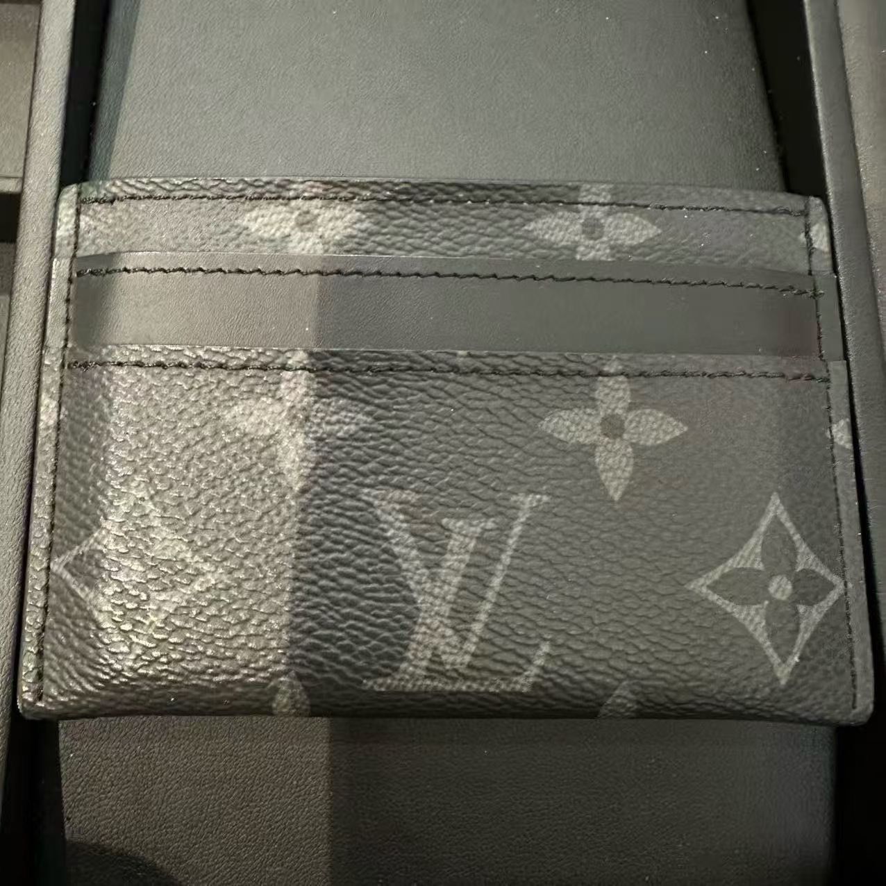 Louis Vuitton Louis Vuitton Black Bag one size Men Size ONE SIZE - 1 Thumbnail
