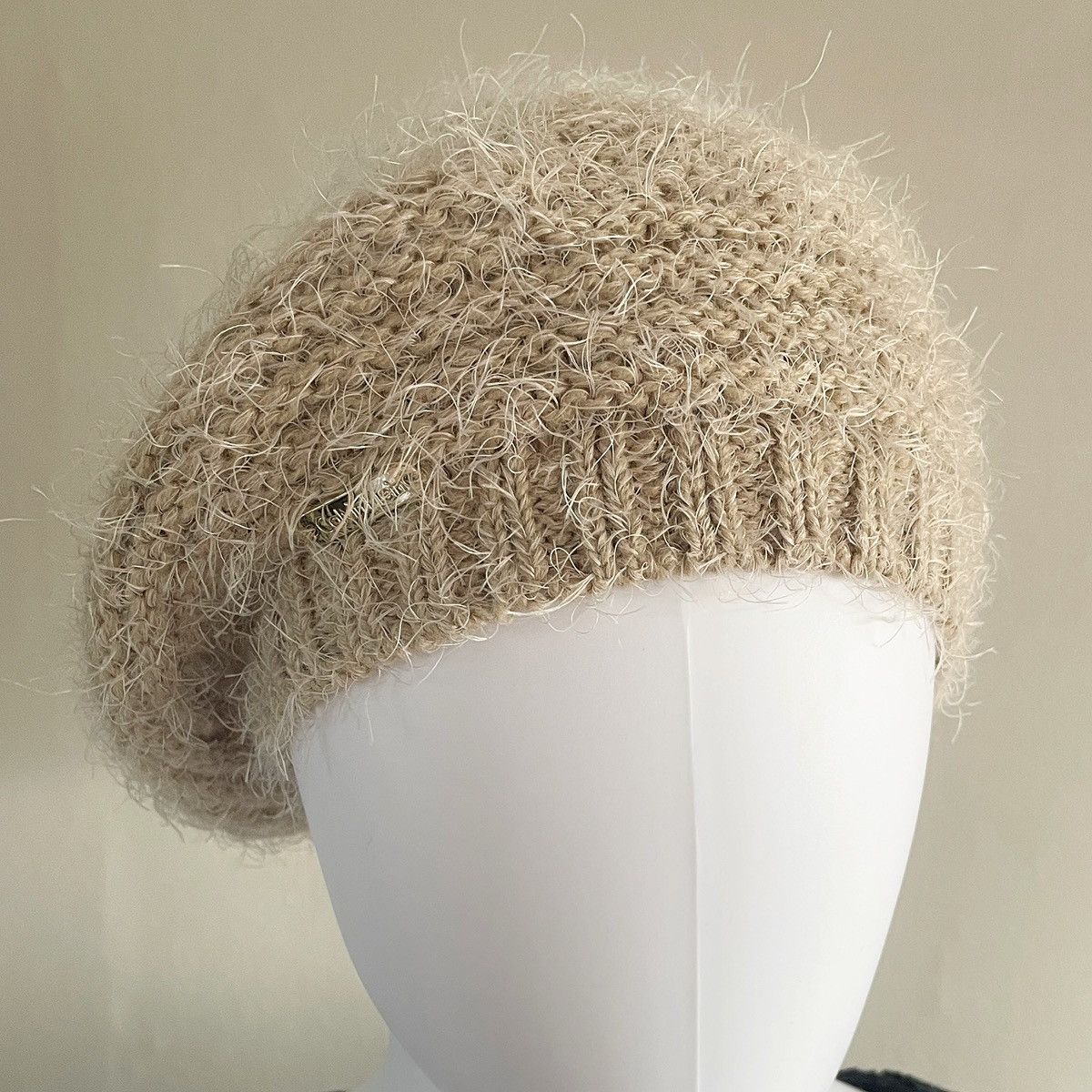 Calvin Klein Calvin Klein Ombre Beret Hat Size ONE SIZE - 1 Thumbnail
