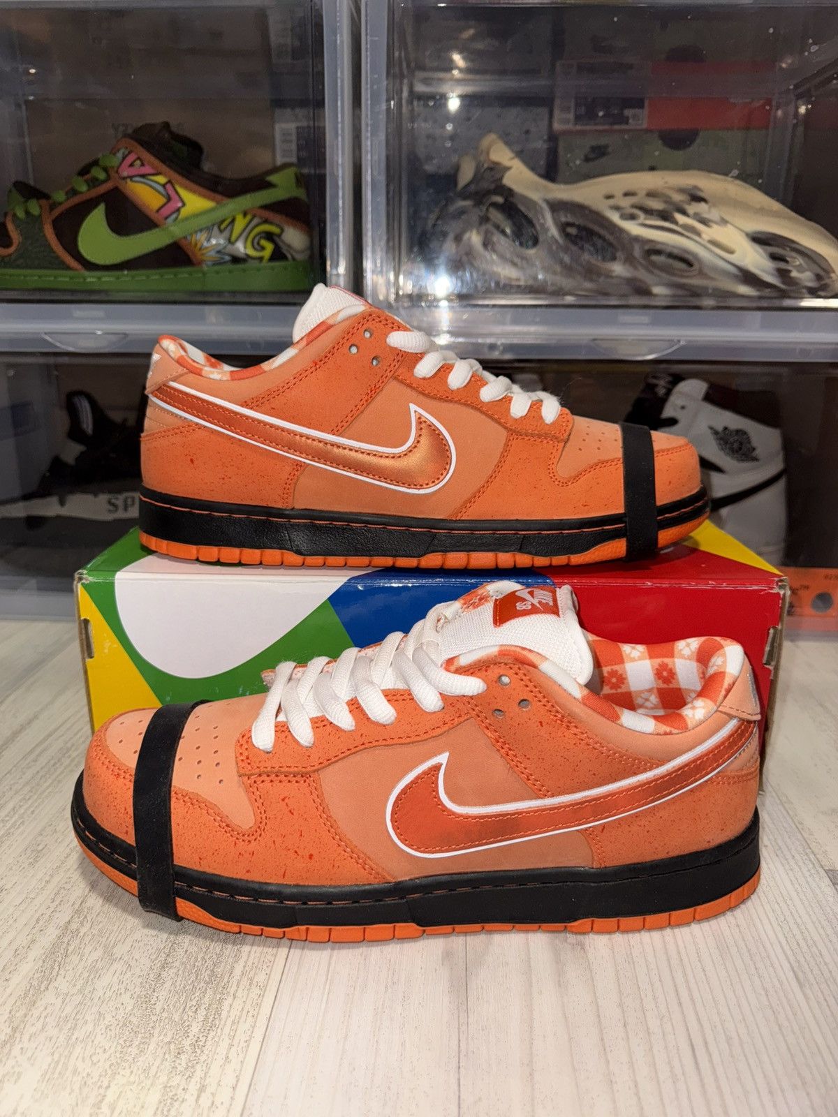 Nike SB Nike SB Dunk Low OG QS Orange Lobster Size US 9 / EU 42 - 2 Thumbnail