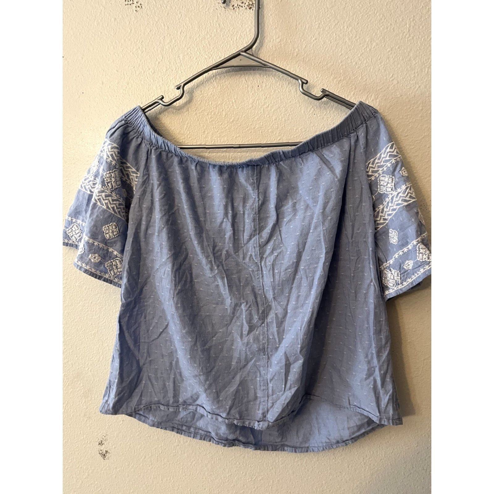 Old Navy Old Navy Shirt Womens Small Light Blue Summer Off Shoulder White Embroidery Top Size S / US 4 / IT 40 - 3 Thumbnail
