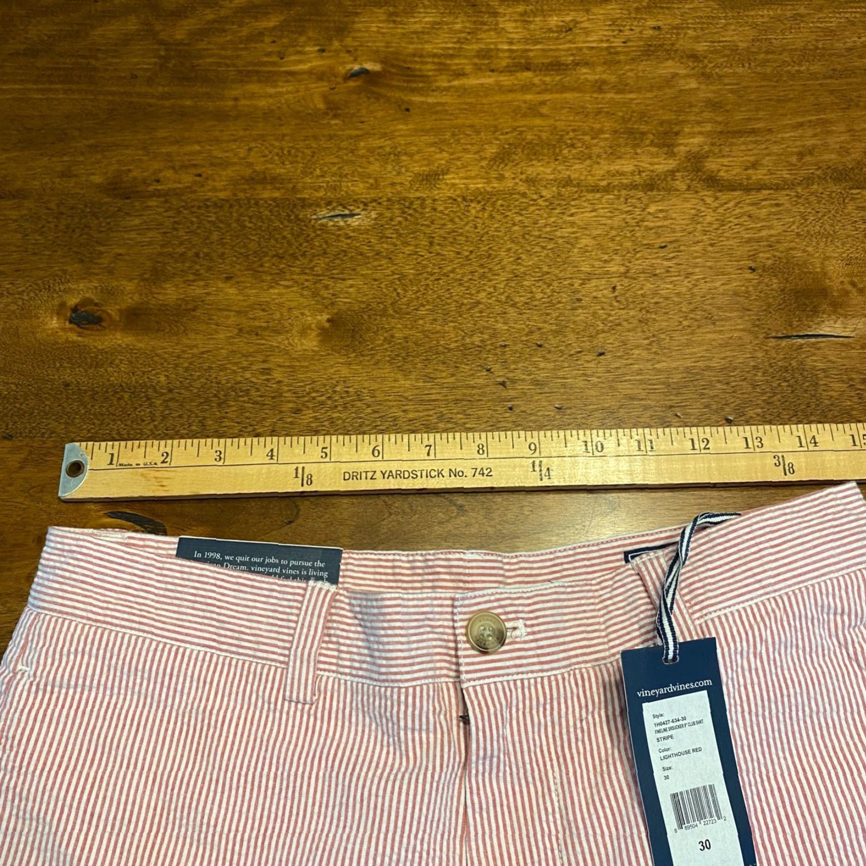 Vineyard Vines NEW Vineyard Vines 9" Club Shorts Mens 30 Red White Lighthouse Striped Size US 30 / EU 46 - 5 Thumbnail