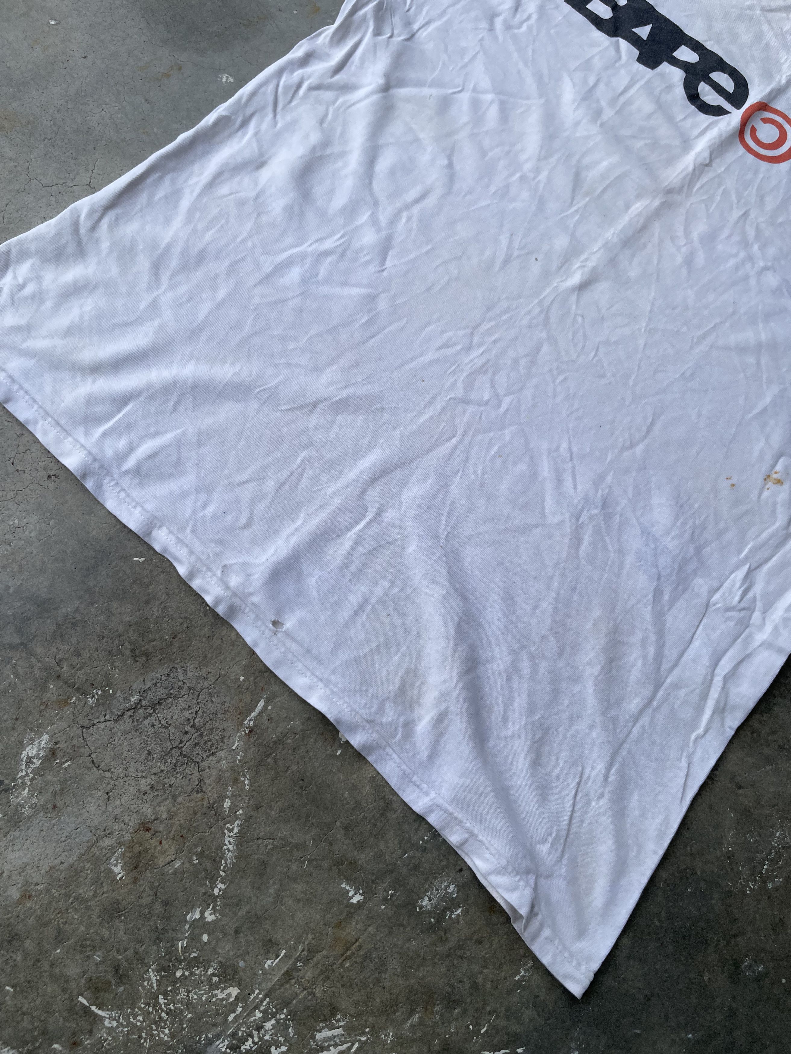 Bape Vintage Bape Tshirt Thrashed Size US L / EU 52-54 / 3 - 15 Thumbnail