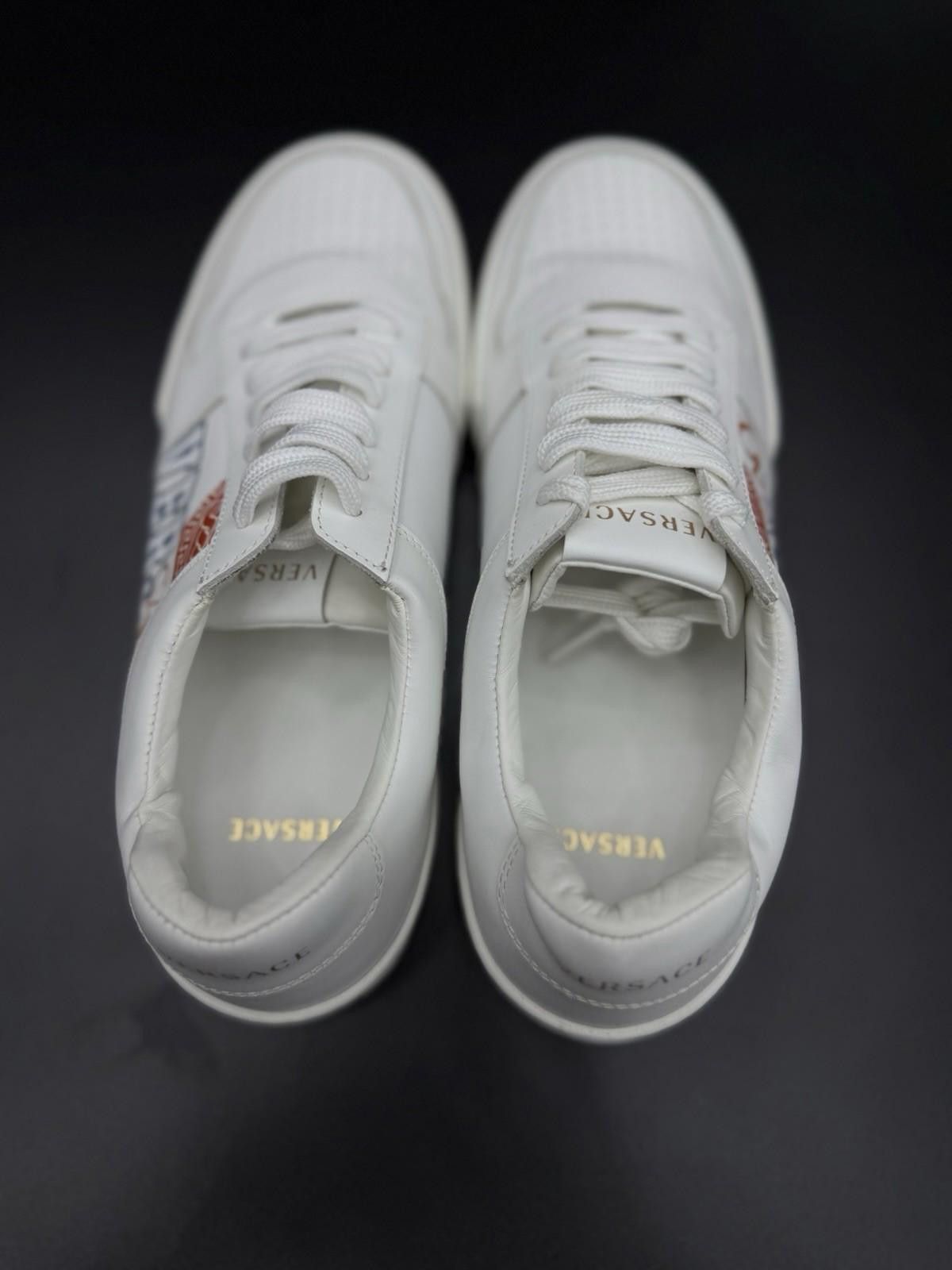 Versace $850 Authentic Versace Logo Low Top Sneaker Size 43EU/10US Size US 10 / EU 43 - 5 Thumbnail