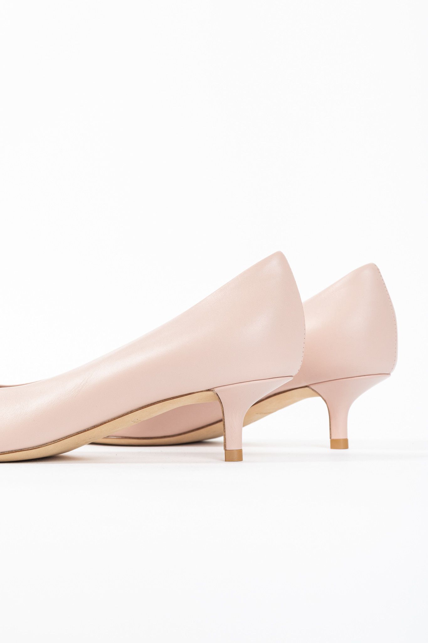 Burberry Burberry Ezra 40 Pink Leather TB-Monogram Pointed-Toe Pumps Size US 5.5 / IT 35.5 - 8 Thumbnail