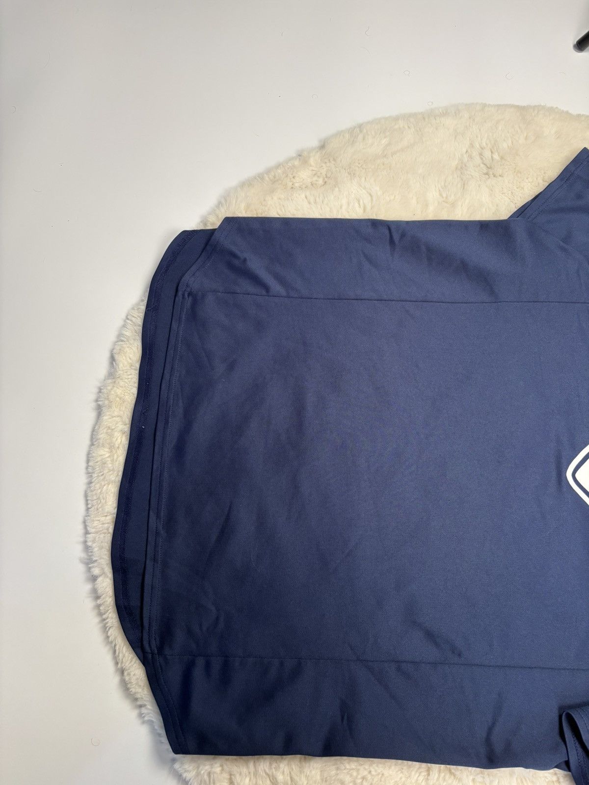 Nike × Vintage Vintage Nike 90’s Big Logo Tee T-Shirt Rare Size L Size US L / EU 52-54 / 3 - 7 Thumbnail