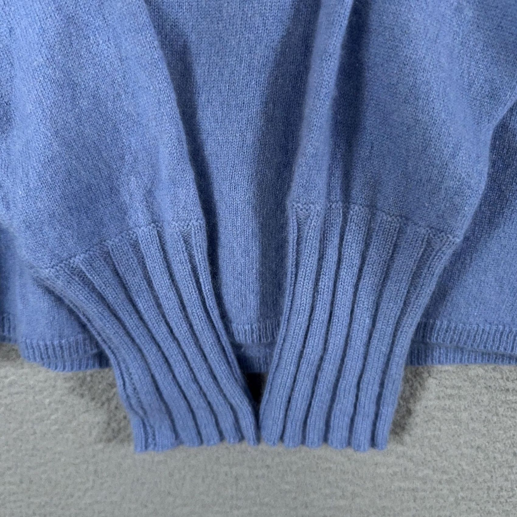 Vintage VINTAGE Geneva Sweater Womens L Blue 100% Cashmere Slim Turtleneck Raglan Pullover Knit Shirt Mens? Size L / US 10 / IT 46 - 3 Thumbnail
