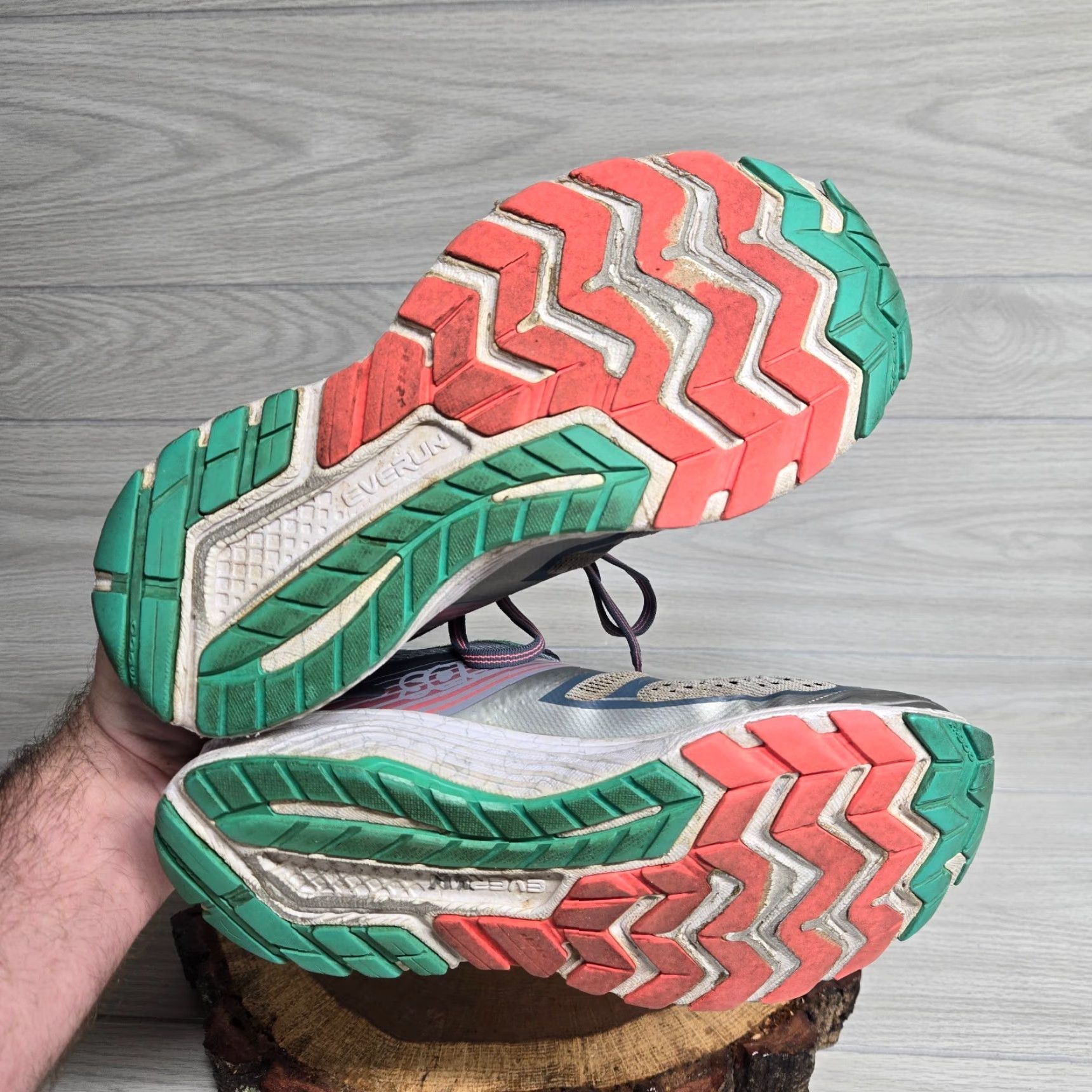 Saucony Saucony Guide 10 Running Shoes Women S10350-5 Size 10 Grey Pink Teal Everun Guide 10 Womens Shoes Size US 8 / IT 38 - 6 Thumbnail