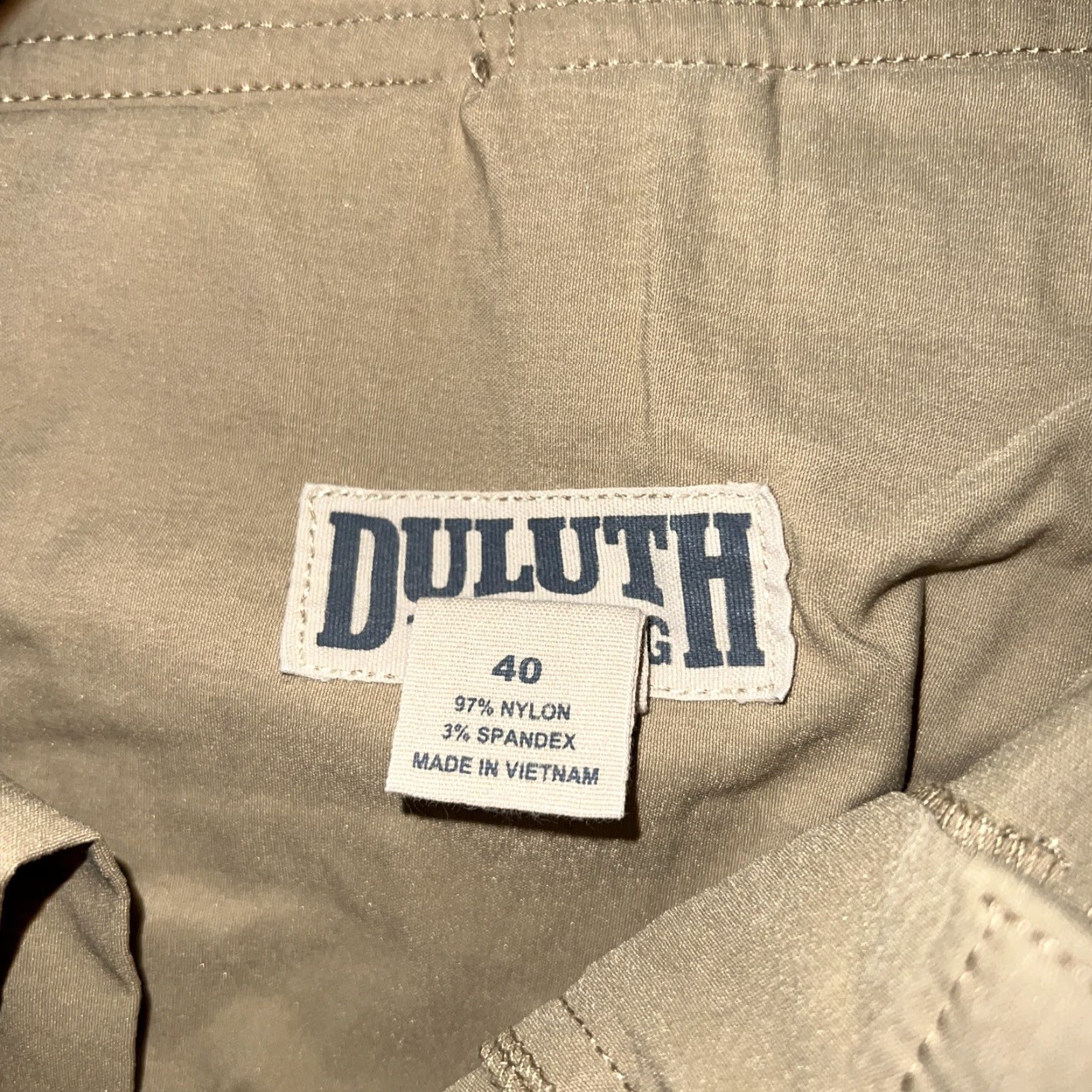 CO Duluth Trading Co Beige Cargo Shorts Mens Size 40 Regular Cargo Size US 40 / EU 56 - 3 Thumbnail