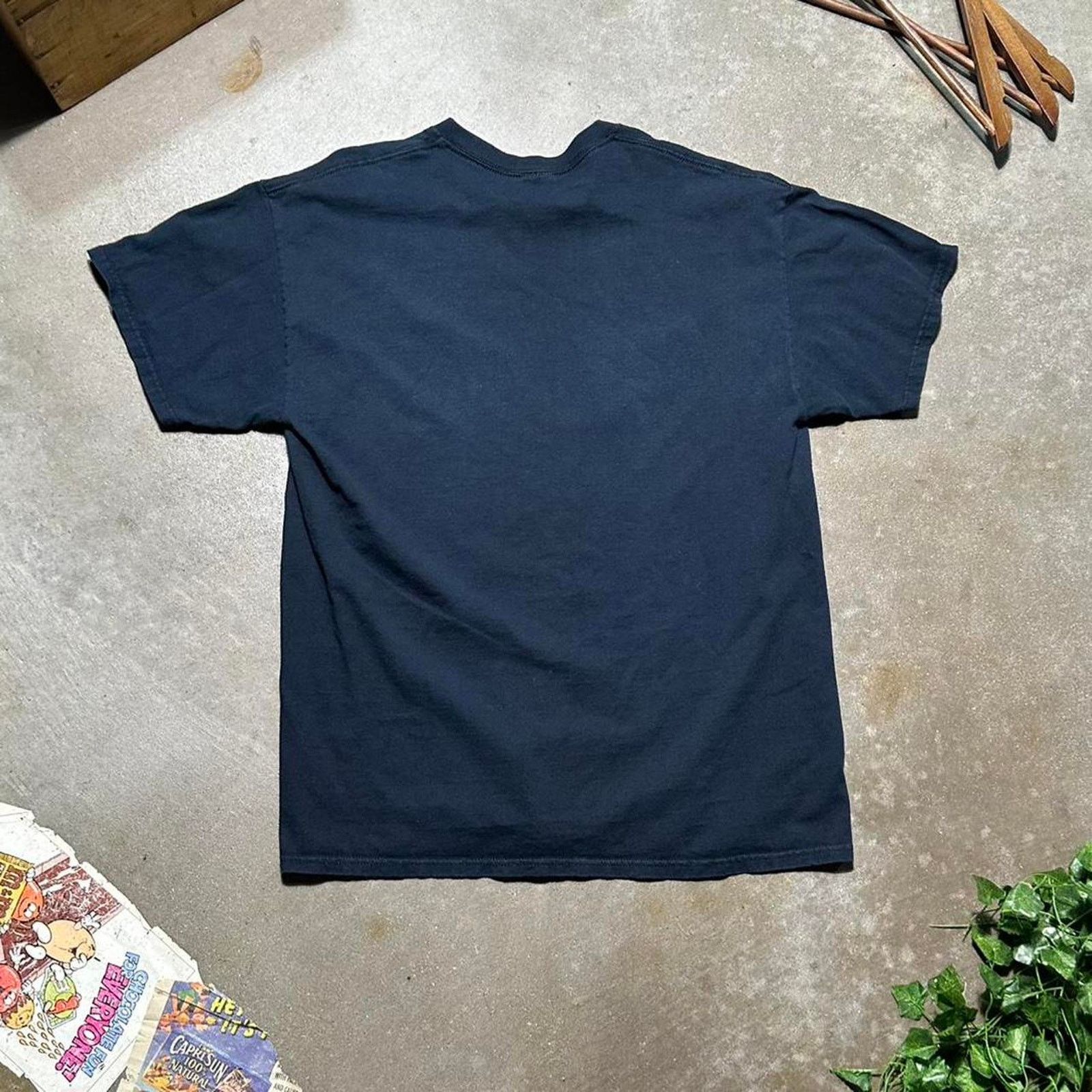 Gildan Vintage Y2K Pirate Ship Tee Sailboat Indie Ocean Shirt Size US L / EU 52-54 / 3 - 3 Thumbnail