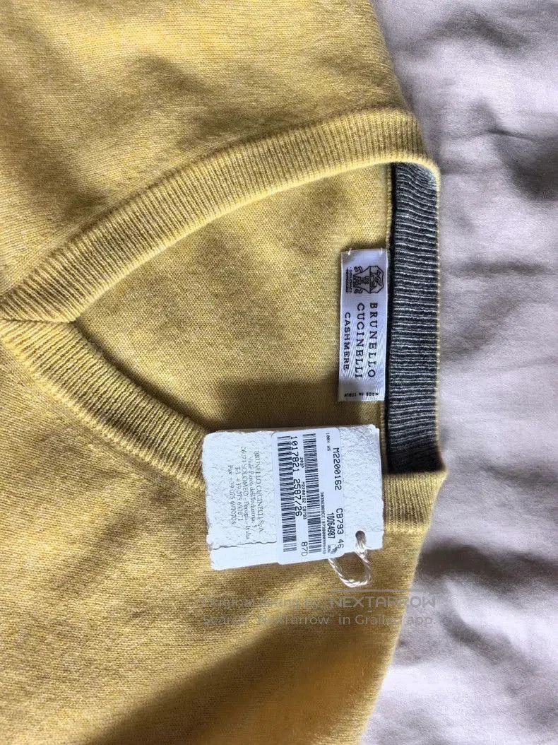 Brunello Cucinelli Brunello Cucinelli Men's V-Neck Cashmere Sweater. Size US M / EU 48-50 / 2 - 3 Thumbnail