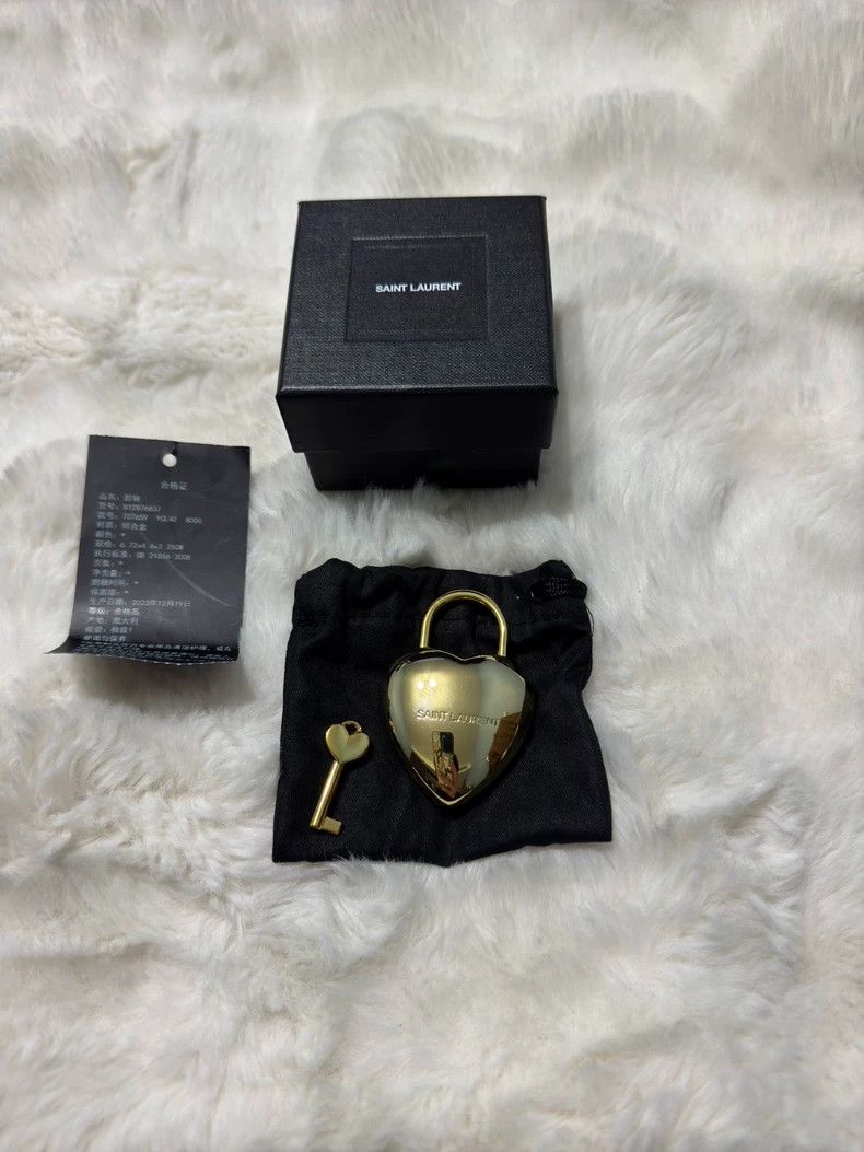 saint laurent Love gold padlock 2501-Nextarrow