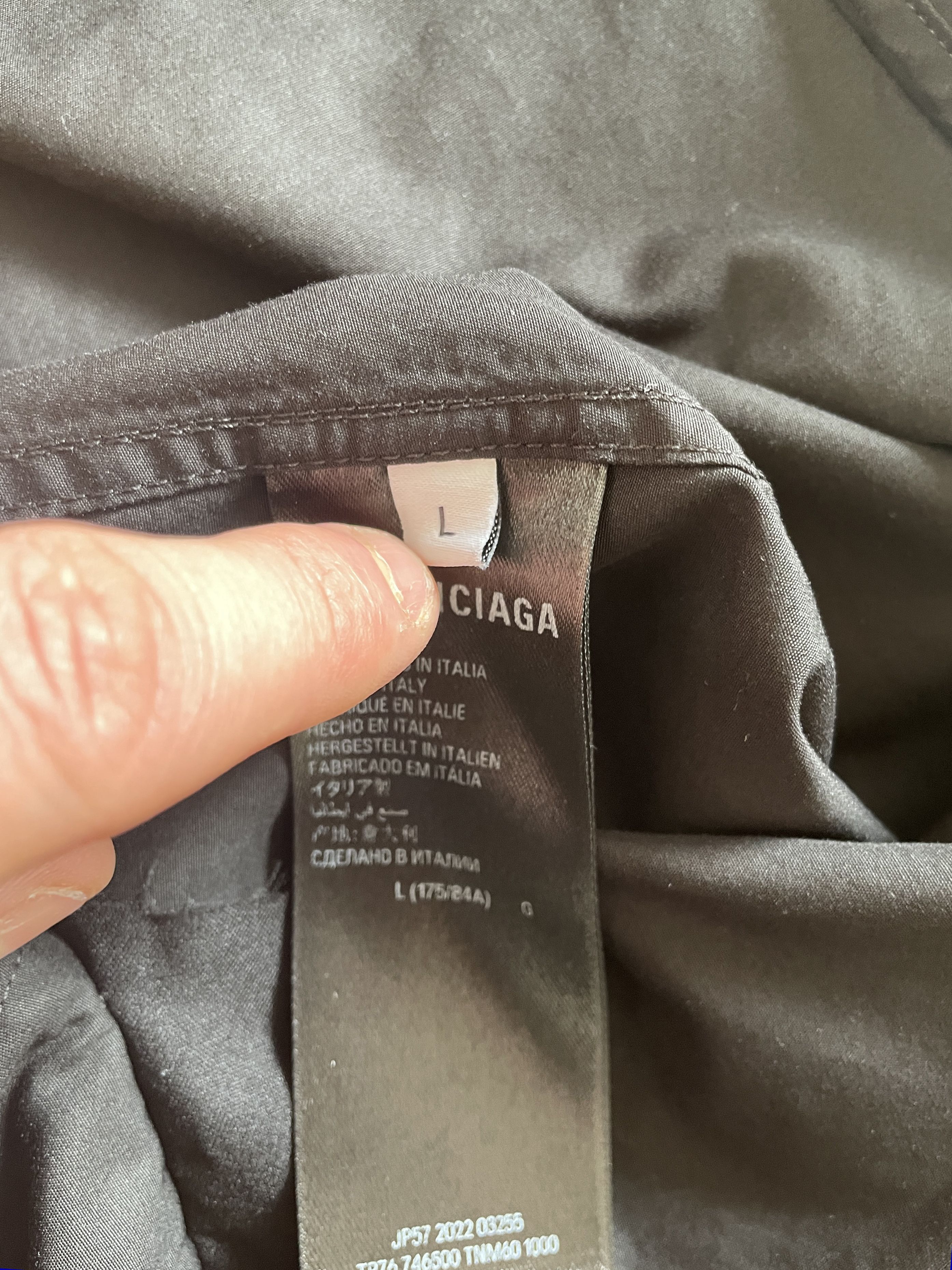 Balenciaga Balenciaga - Baggy Cotton Poplin Cargo Shorts Size US 34 / EU 50 - 7 Thumbnail