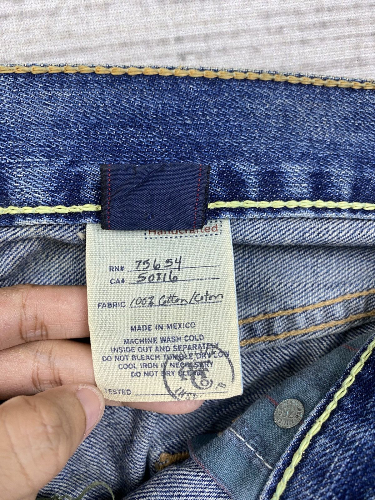 Abercrombie & Fitch Vintage Abercrombie & Fitch Paint Splatter Denim Pants Size US 34 / EU 50 - 11 Thumbnail