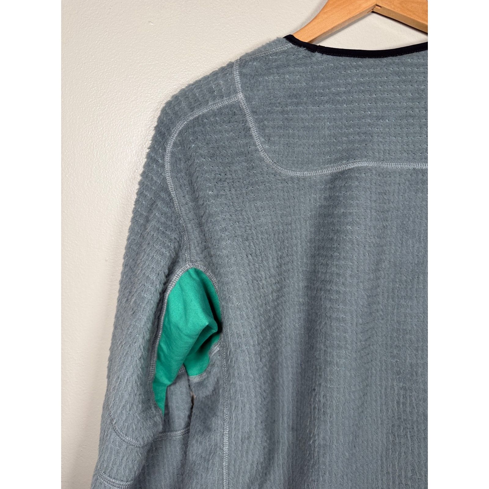 GR10K Alpha Long Sleeve Sweatshirt size L $325
