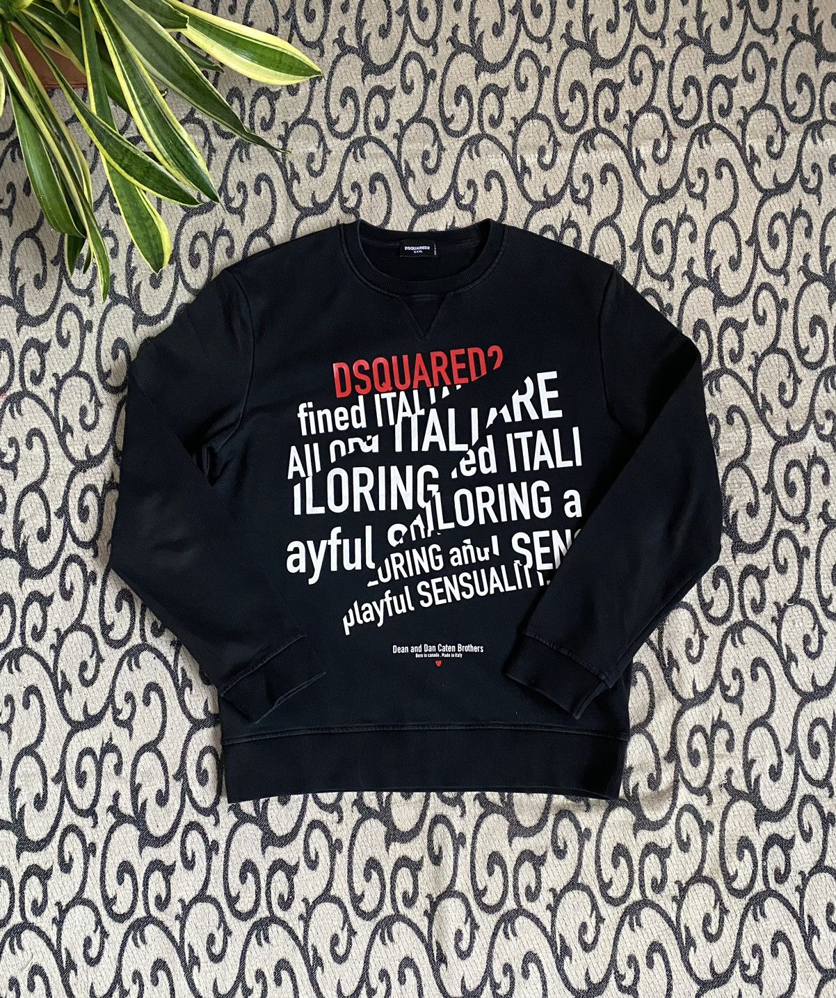 Dsquared2 Dsquared2 Big Logo Sweatshirt Hype Luxury Streetwear Size US L / EU 52-54 / 3 - 1 Thumbnail