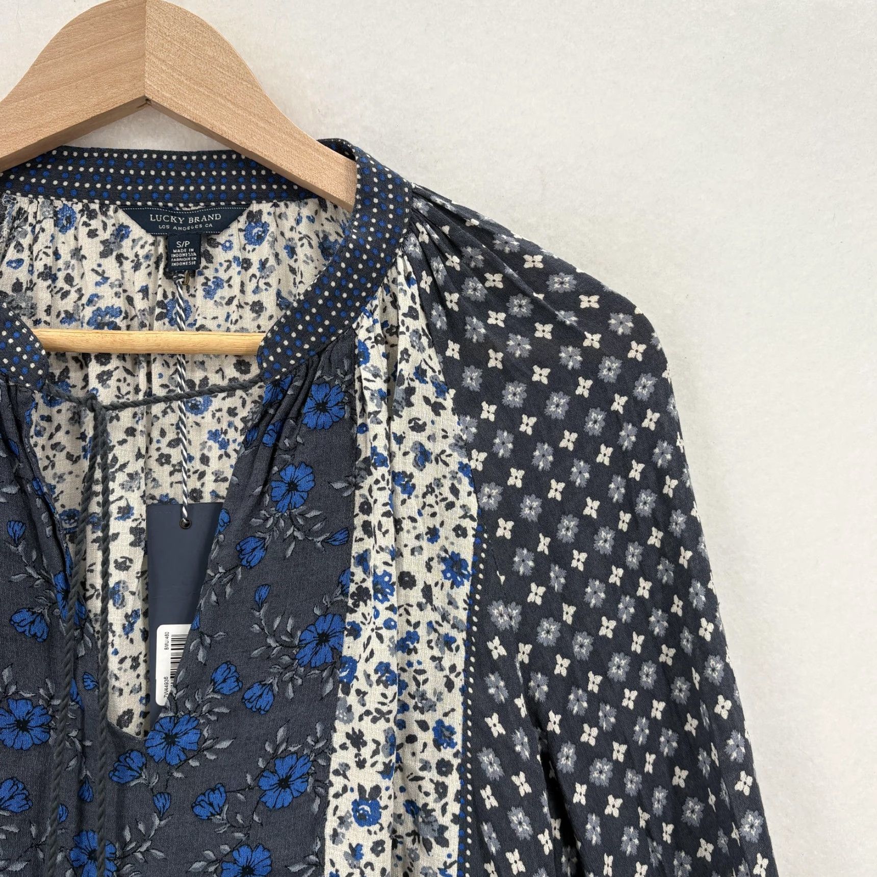 Lucky Brand Lucky Brand Blouse Womens Petite Small Blue Floral Boho Tassel Peasant Top NWT Size S / US 4 / IT 40 - 2 Thumbnail