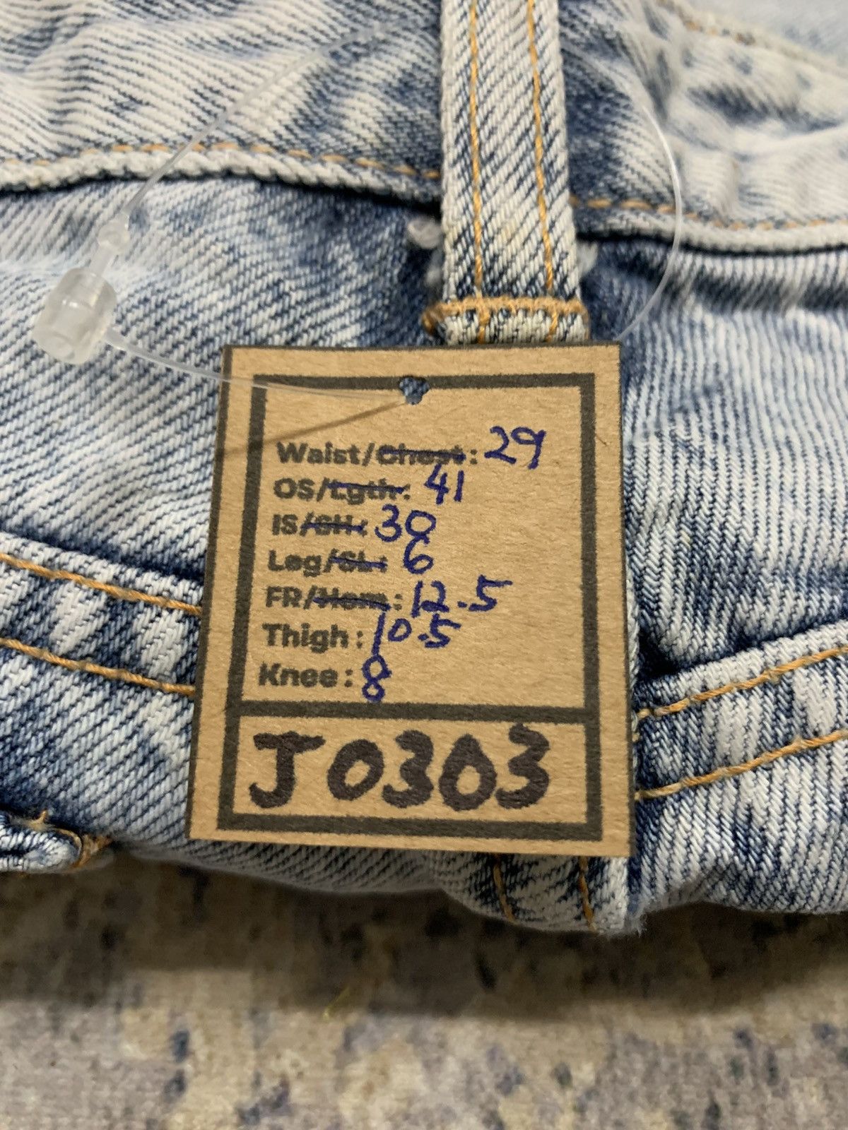 Edwin DISTRESSED EDWIN TAPERED LEG JEANS W29 Size US 29 - 16 Thumbnail