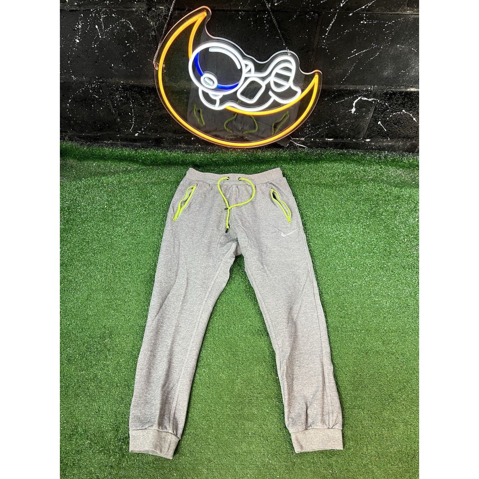 Nike Nike Tech Fleece Joggers Grey Heather Men's Small Sweatpants Size US 30 / EU 46 - 1 Thumbnail