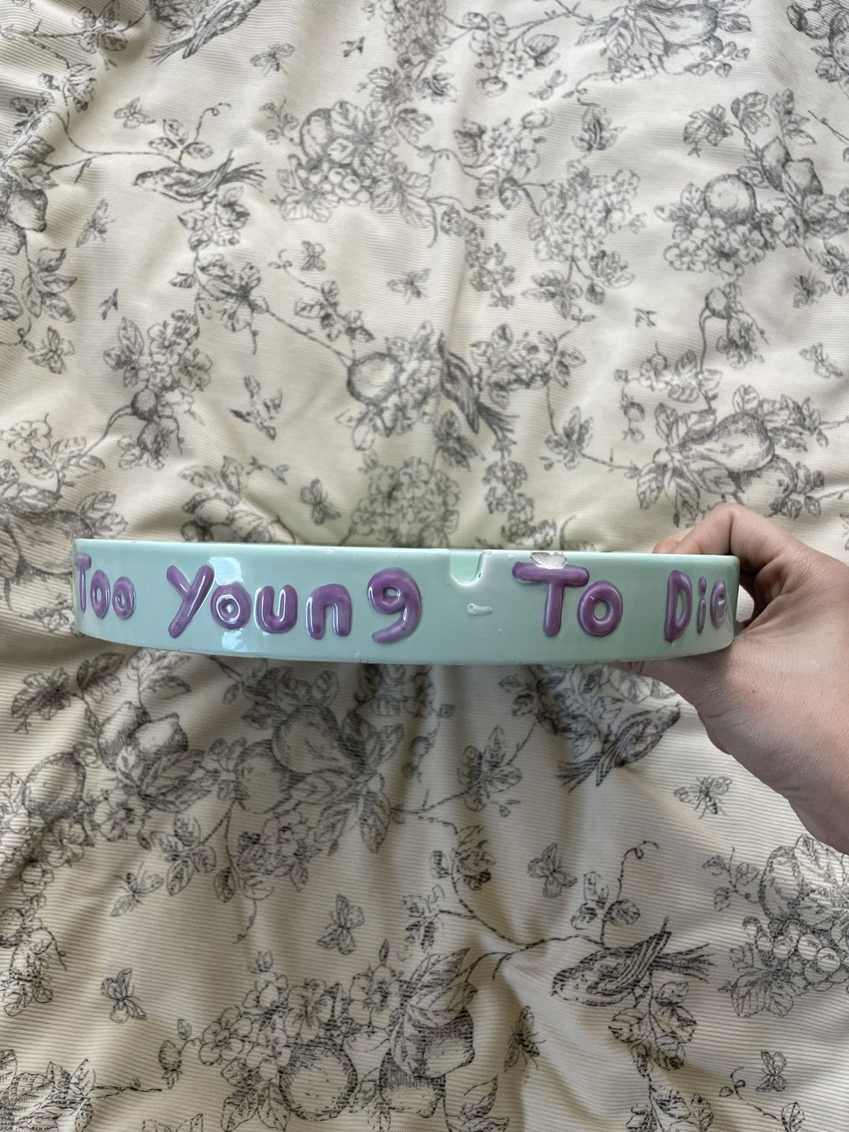 Japanese Brand RARE yoshitomo nara “too young to die” ashtray bozart 2002 Size ONE SIZE - 3 Thumbnail