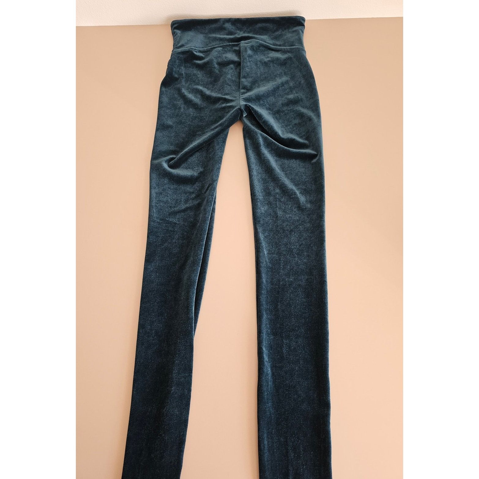 Spanx SPANX 2070 Malachite Green High Waist Velvet Leggings S Size 26" / US 2 / IT 38 - 6 Thumbnail
