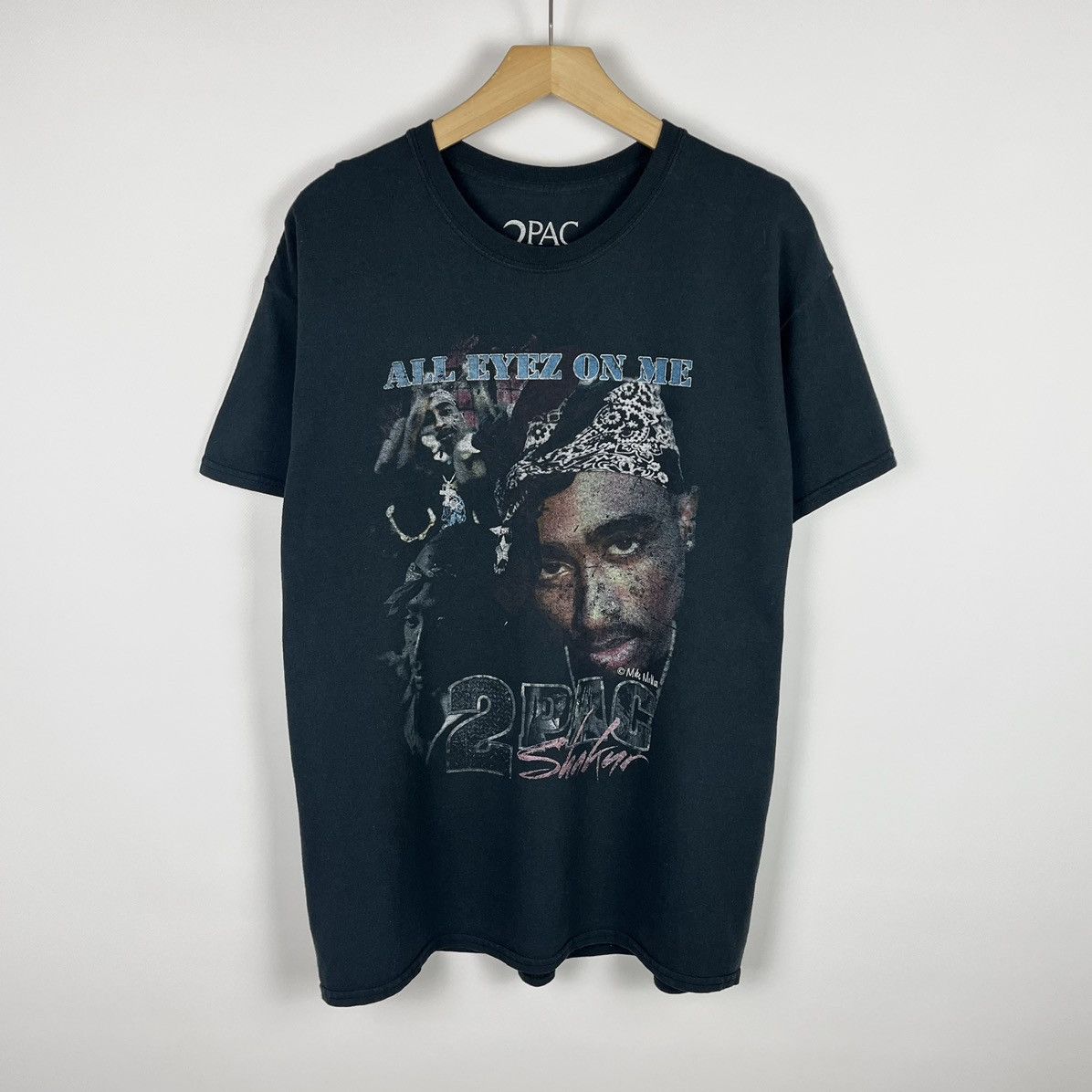 Vintage 2Pac Tupac Shakur All Eyes On Me rap tee 90