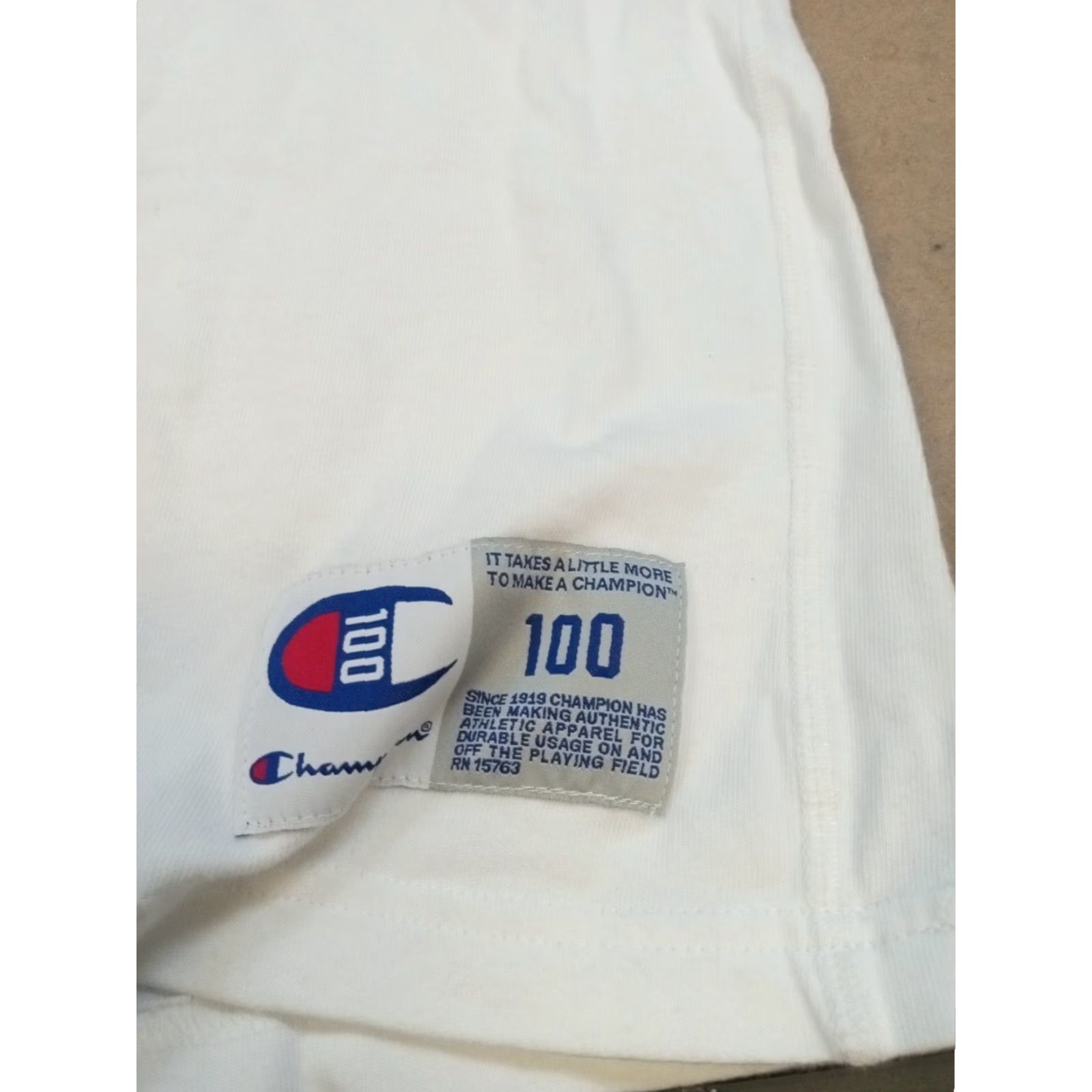 Champion VINTAGE Champion XL Embroidered SS T-Shirt Men White Cotton Crew Neck Short Sleeve 90s Sports Easy Care Breathing All Seasons Size US XL / EU 56 / 4 - 4 Thumbnail