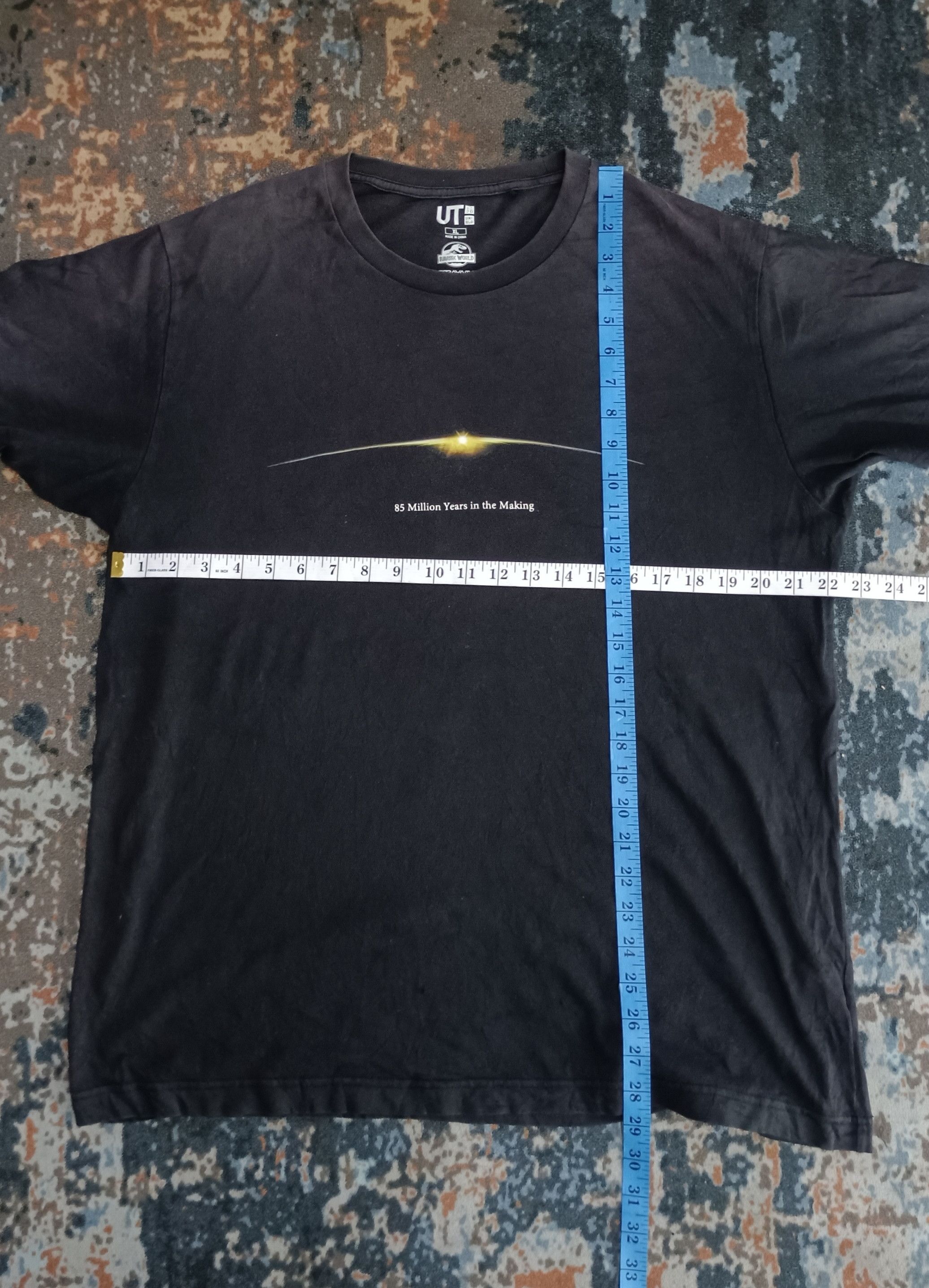 Japanese Brand × Uniqlo Jurassic World Hajime Sorayama Short Sleeve Shirt Size US L / EU 52-54 / 3 - 10 Thumbnail