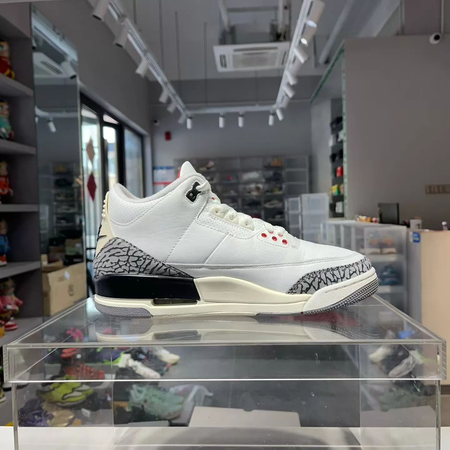 Nike AJ3 White Cement 42 US 9/10 Size US 9 / EU 42 - 5 Thumbnail