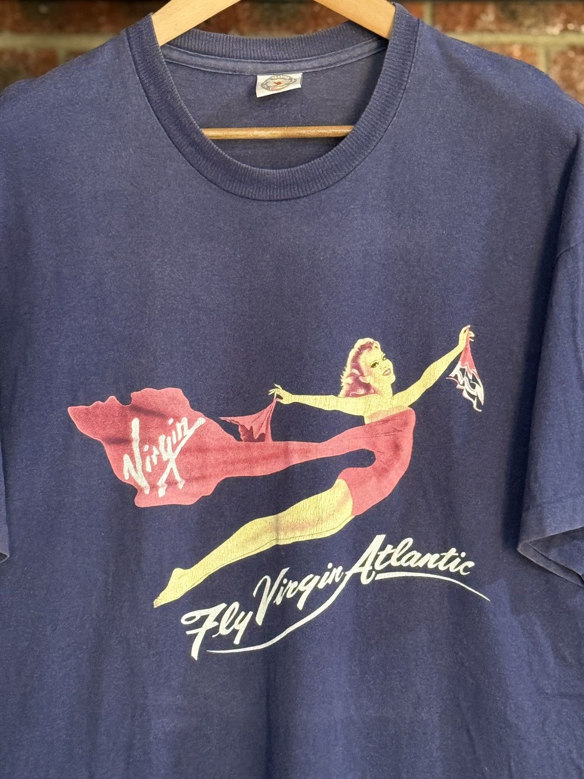 Band Tees Vintage 90s Fly VIRGIN Atlantic Faded Tee Size US XL / EU 56 / 4 - 2 Thumbnail