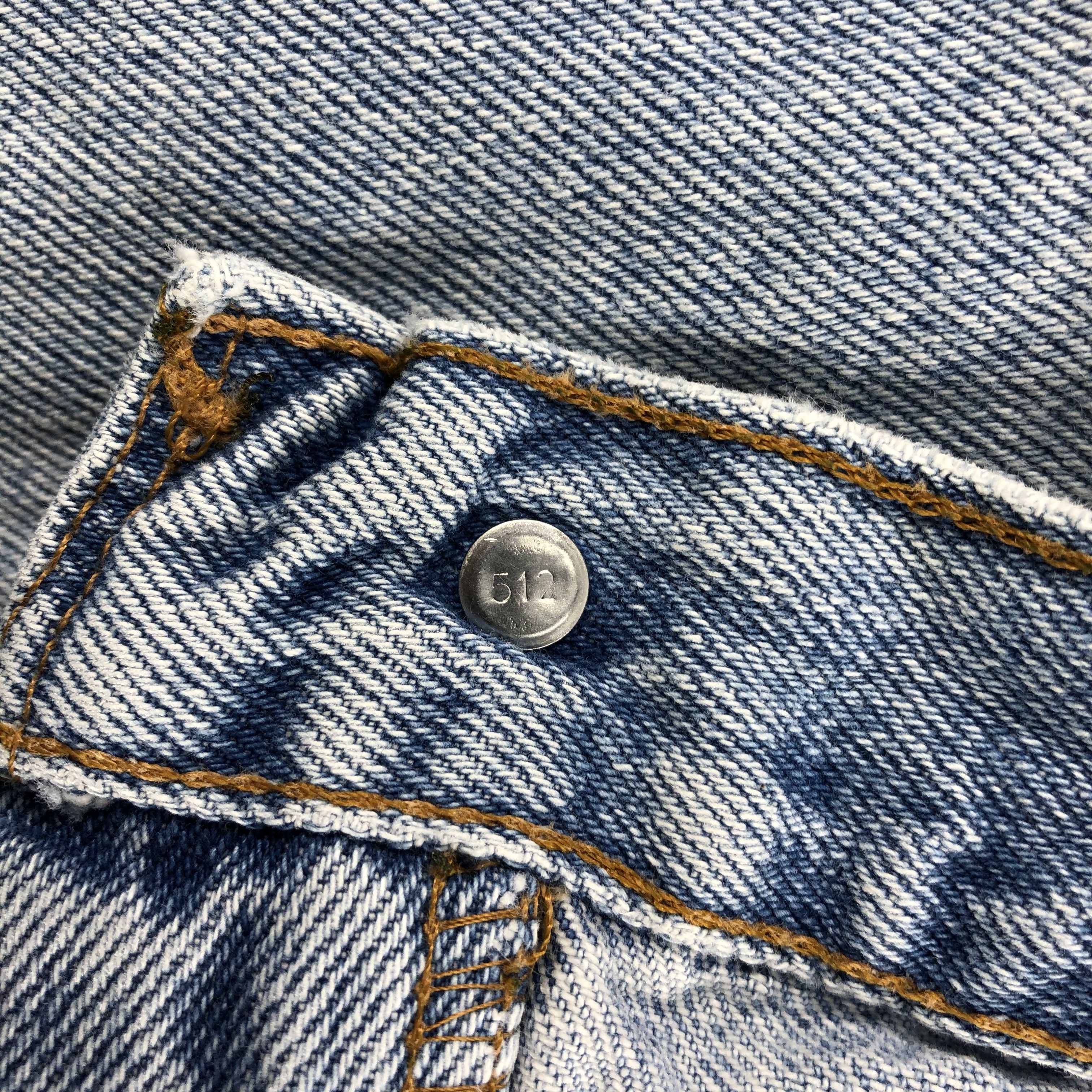 Levi's × Vintage 90s Vintage Light Wash Levis 550 Jeans-JM1798 Size US 34 / EU 50 - 8 Thumbnail