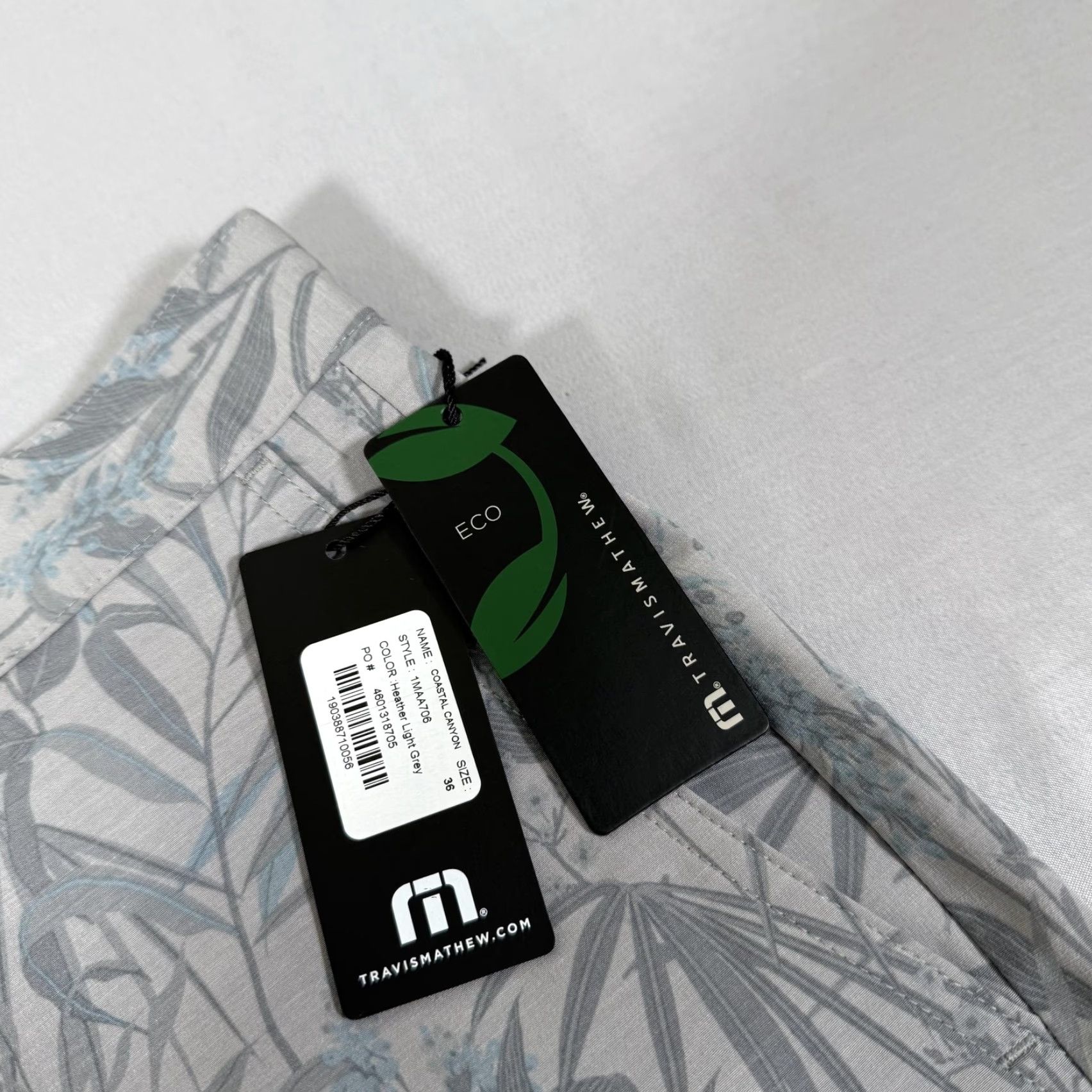 TravisMathew Travis Mathew Shorts 36 Gray Floral Print Chino Lightweight Stretch Eco Golf Men Size US 36 / EU 52 - 3 Thumbnail