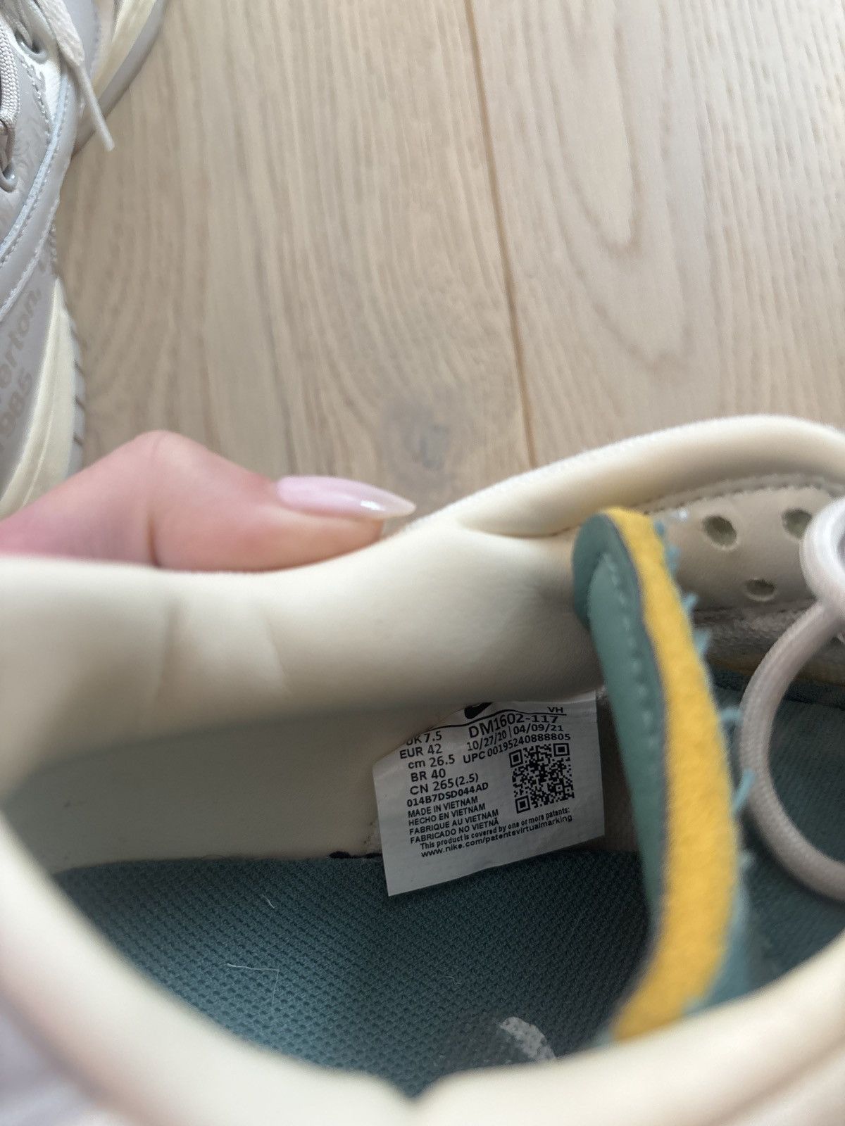 Off-White Lot 42 Off White x Nike Low Dunks Size US 7.5 / EU 40-41 - 9 Thumbnail