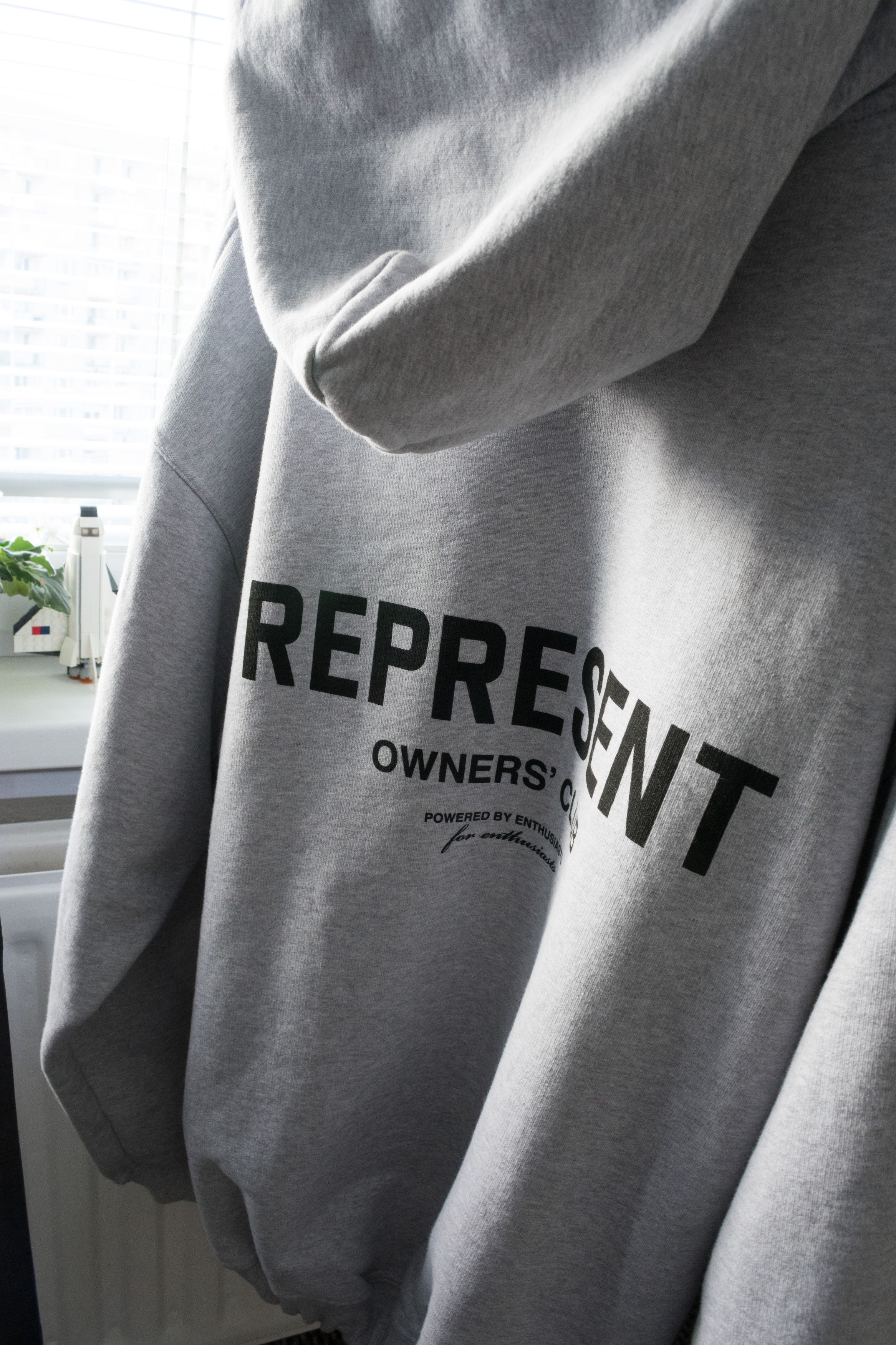 Represent Clo. Represent Owners Club Ash Grey Size US XL / EU 56 / 4 - 5 Thumbnail