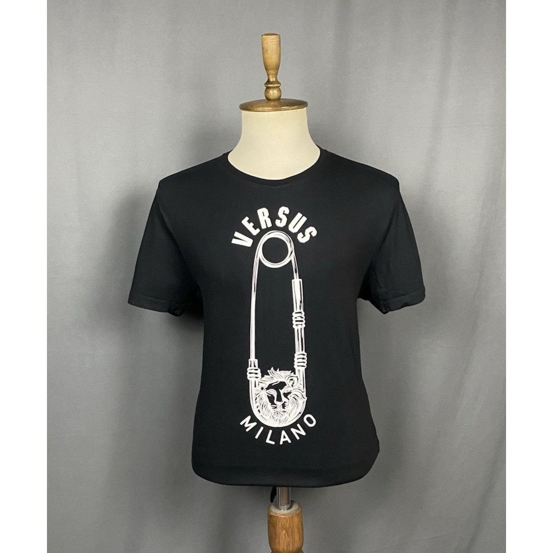 Versace Versus Versace Big Logo Men's Black T-Shirt Size 2XL Size US XXL / EU 58 / 5 - 1 Thumbnail