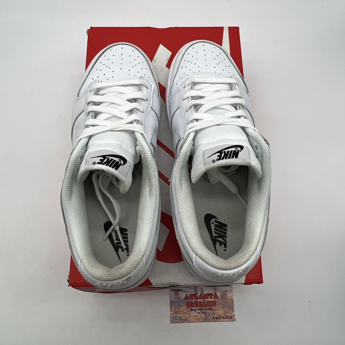 Nike Nike dunk low triple white Size US 10 / EU 43 - 8 Thumbnail